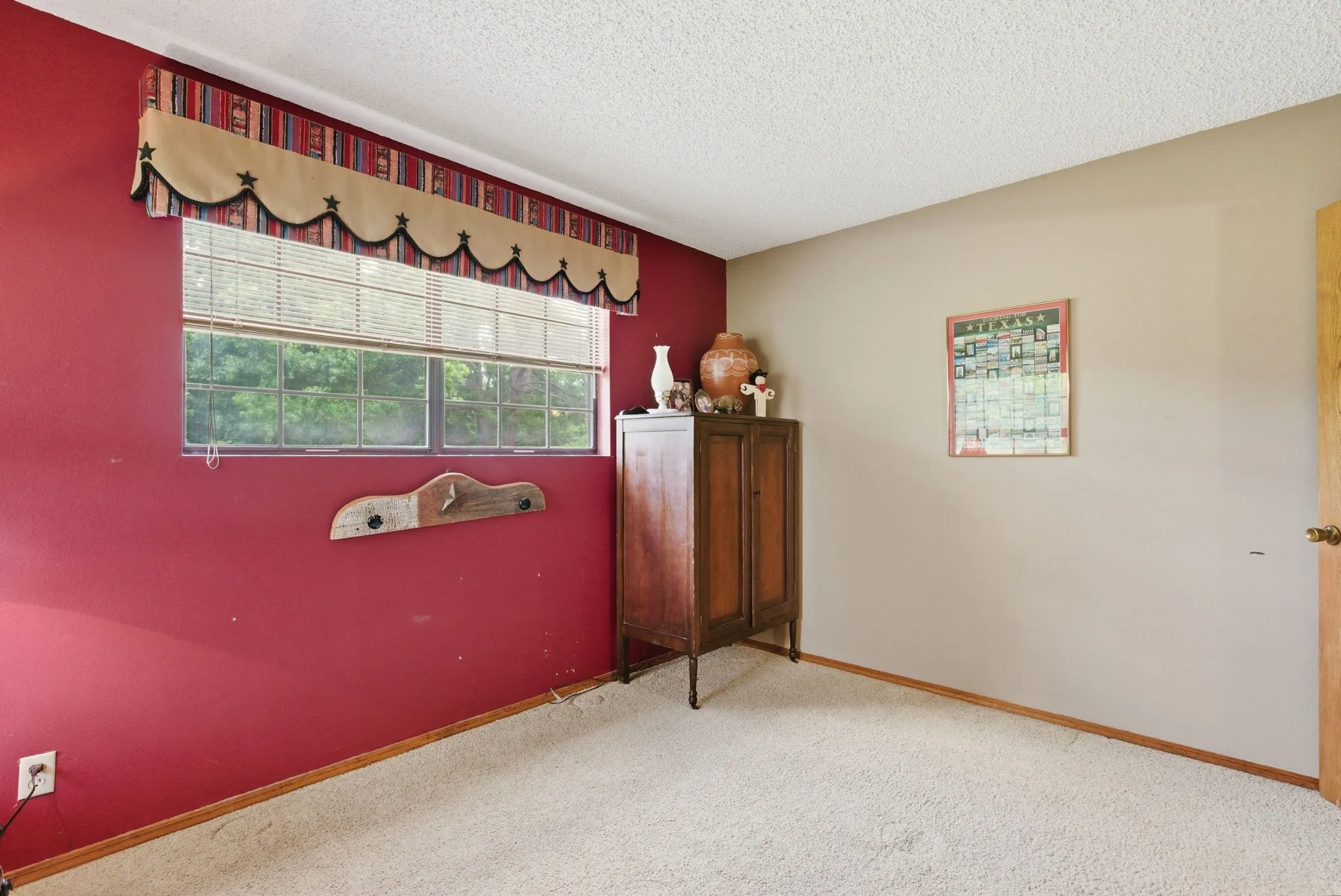 Farm For Sale in Smith County , 6146 County Road 334, Tyler, Texas 75708, 3 Bedroom, 3 Bathroom, 2 Garage spaces, 1,680 Sqft, built in 1985, Price $595,000, mls#21363145, Real Estate Agent in Tyler, Homes For Sale in Smith county, Homes For Sale in Tyler, Realtor in Tyler Texas, Real Estate Brokerage Independent Realty Texas, Luminita Cordes Realtor
