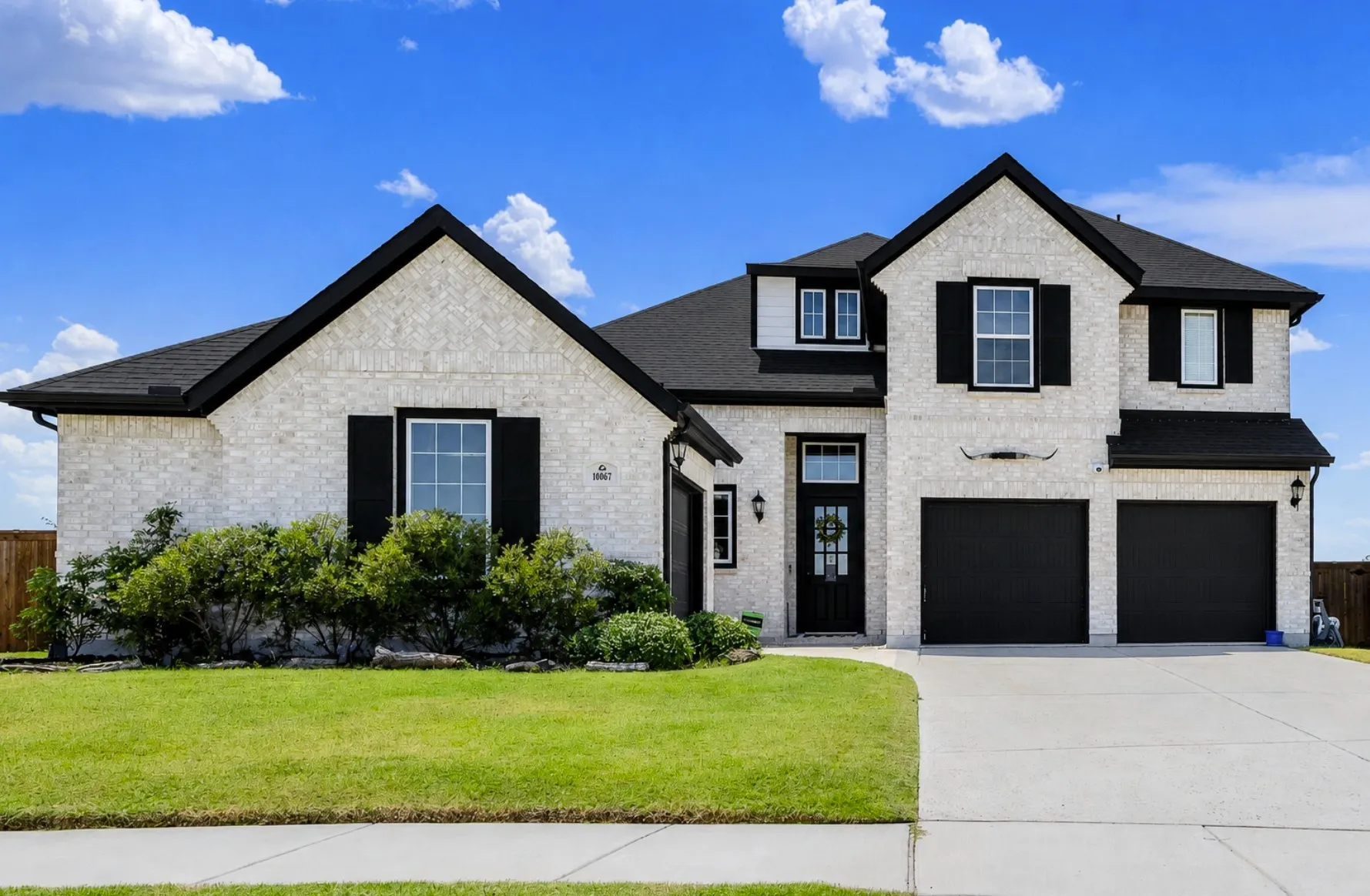 Single Family Residence For Sale in Collin County , 10067 Clover Forest Court, Frisco, Texas 75035, 5 Bedroom, 6 Bathroom, 3 Garage spaces, 4,431 Sqft, built in 2022, mls#21356126, Real Estate Agent in Frisco, Homes For Sale in Collin county, Homes For Sale in Frisco, Realtor in Frisco Texas, Real Estate Brokerage Independent Realty Texas, Luminita Cordes Realtor
