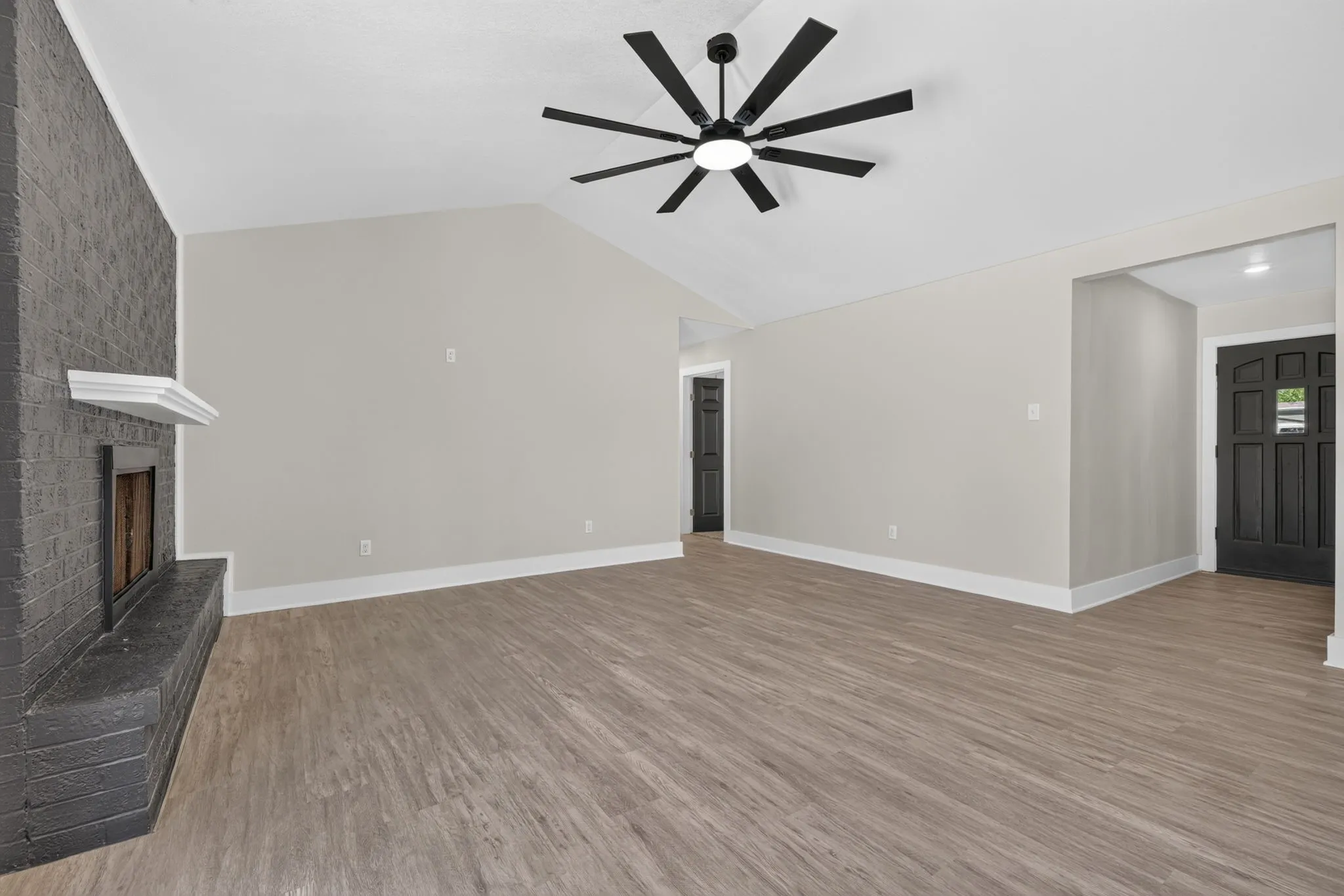 Single Family Residence For Sale in Palo Pinto County , 2201 SE 22nd Avenue, Mineral Wells, Texas 76067, 3 Bedroom, 2 Bathroom, 2 Garage spaces, 1,632 Sqft, built in 1968, mls#21362211, Real Estate Agent in Mineral Wells, Homes For Sale in Palo Pinto county, Homes For Sale in Mineral Wells, Realtor in Mineral Wells Texas, Real Estate Brokerage Independent Realty Texas, Luminita Cordes Realtor