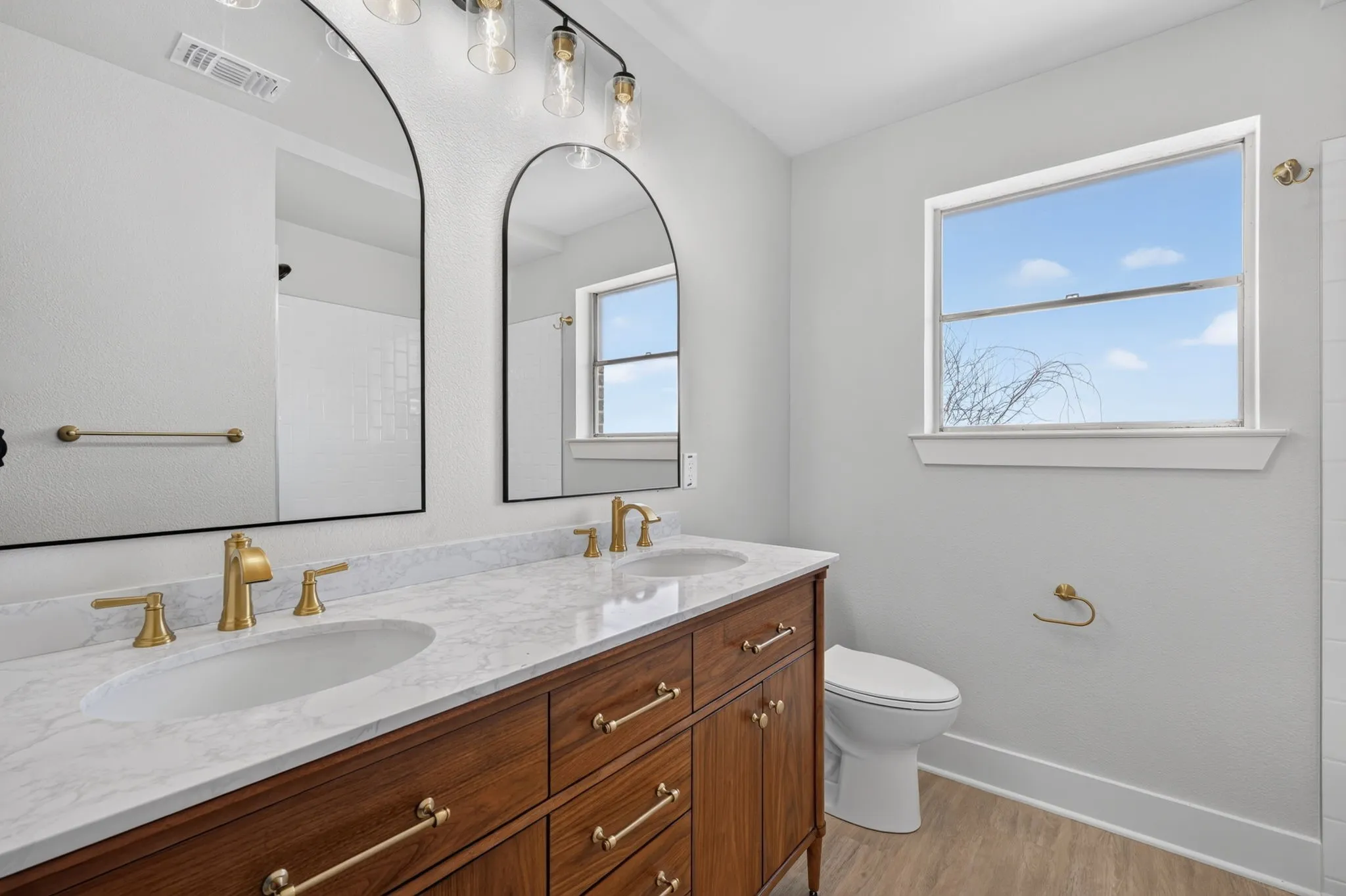 Ensuite bath