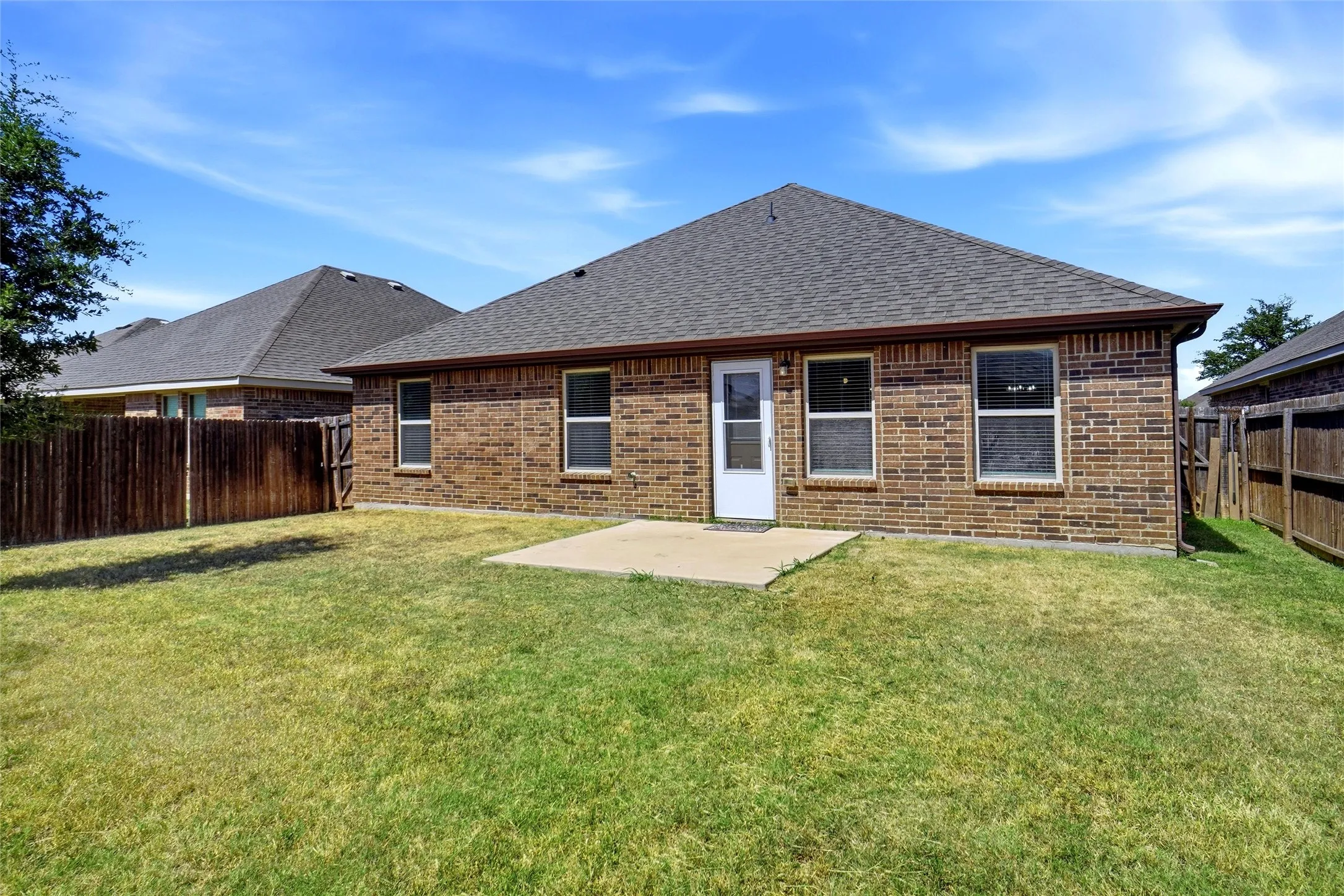 Single Family Residence For Rent in Kaufman County , 2795 Tanner Street, Forney, Texas 75126, 4 Bedroom, 2 Bathroom, 2 Garage spaces, 2,113 Sqft, built in 2018, mls#21351248, Real Estate Agent in Forney, Homes For Rent in Kaufman county, Homes For Rent in Forney, Realtor in Forney Texas, Real Estate Brokerage Independent Realty Texas, Luminita Cordes Realtor