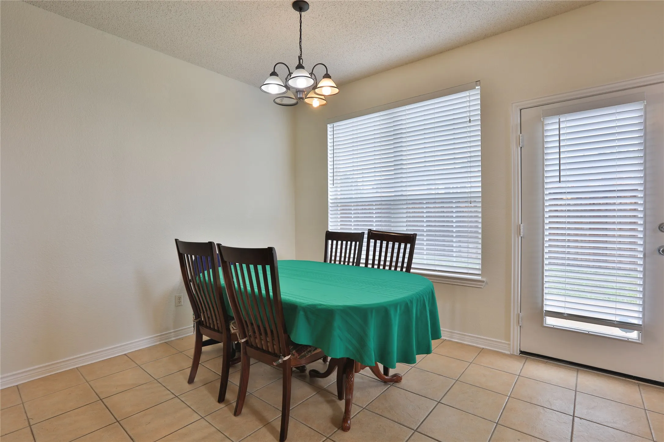 Single Family Residence For Sale in Collin County , 7416 Brookdale Drive, Plano, Texas 75024, 4 Bedroom, 4 Bathroom, 1 Garage spaces, 3,383 Sqft, built in 1997, mls#21363205, Real Estate Agent in Plano, Homes For Sale in Collin county, Homes For Sale in Plano, Realtor in Plano Texas, Real Estate Brokerage Independent Realty Texas, Luminita Cordes Realtor