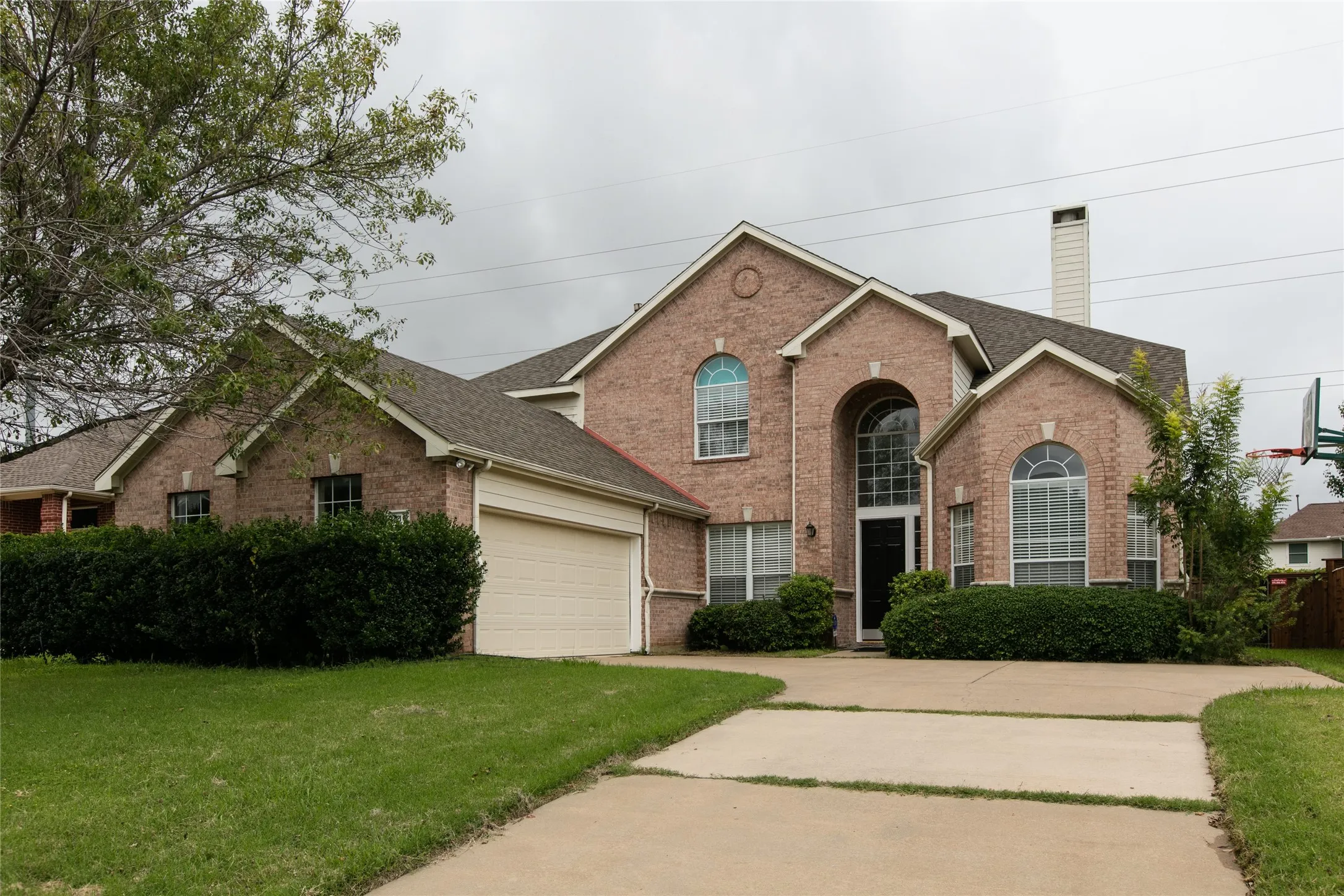 Single Family Residence For Sale in Collin County , 7416 Brookdale Drive, Plano, Texas 75024, 4 Bedroom, 4 Bathroom, 1 Garage spaces, 3,383 Sqft, built in 1997, mls#21363205, Real Estate Agent in Plano, Homes For Sale in Collin county, Homes For Sale in Plano, Realtor in Plano Texas, Real Estate Brokerage Independent Realty Texas, Luminita Cordes Realtor