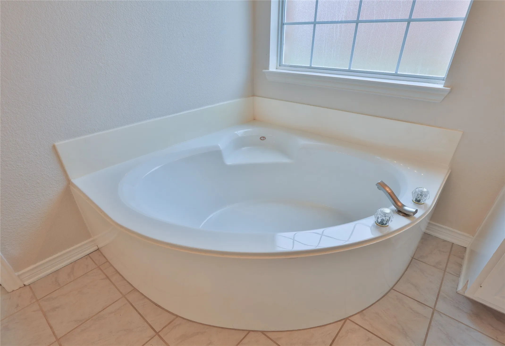 Single Family Residence For Sale in Collin County , 7416 Brookdale Drive, Plano, Texas 75024, 4 Bedroom, 4 Bathroom, 1 Garage spaces, 3,383 Sqft, built in 1997, mls#21363205, Real Estate Agent in Plano, Homes For Sale in Collin county, Homes For Sale in Plano, Realtor in Plano Texas, Real Estate Brokerage Independent Realty Texas, Luminita Cordes Realtor