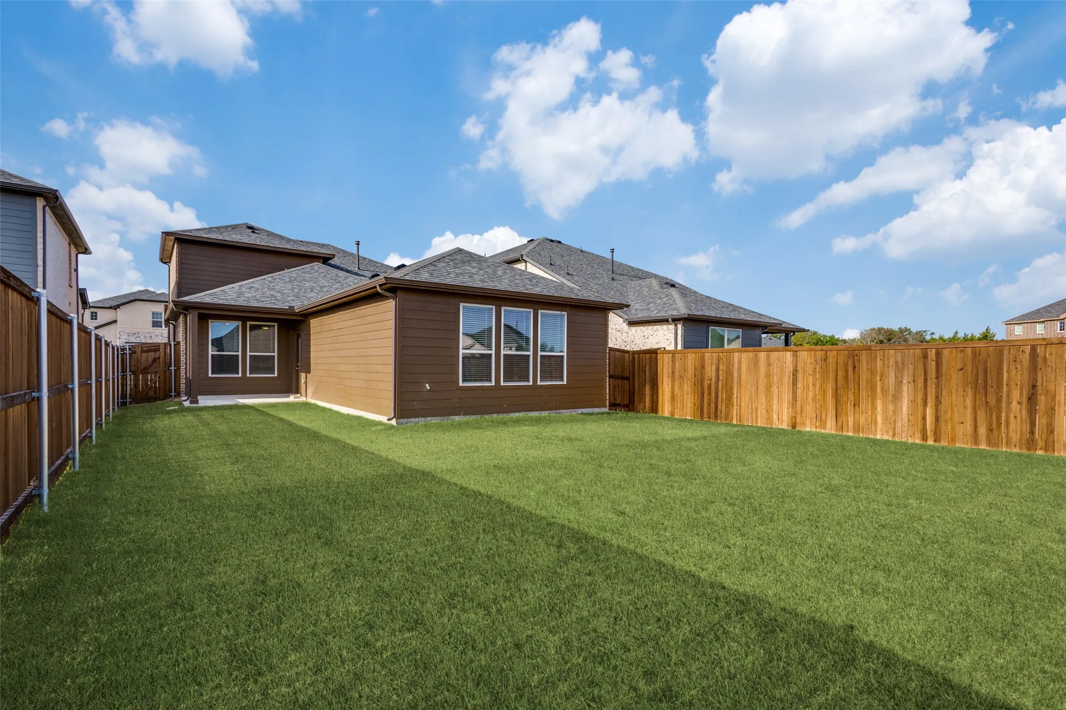Single Family Residence For Rent in Collin County , 806 Sicily Boulevard, Princeton, Texas 75407, 3 Bedroom, 3 Bathroom, 2 Garage spaces, 1,777 Sqft, built in 2025, mls#21363207, Real Estate Agent in Princeton, Homes For Rent in Collin county, Homes For Rent in Princeton, Realtor in Princeton Texas, Real Estate Brokerage Independent Realty Texas, Luminita Cordes Realtor