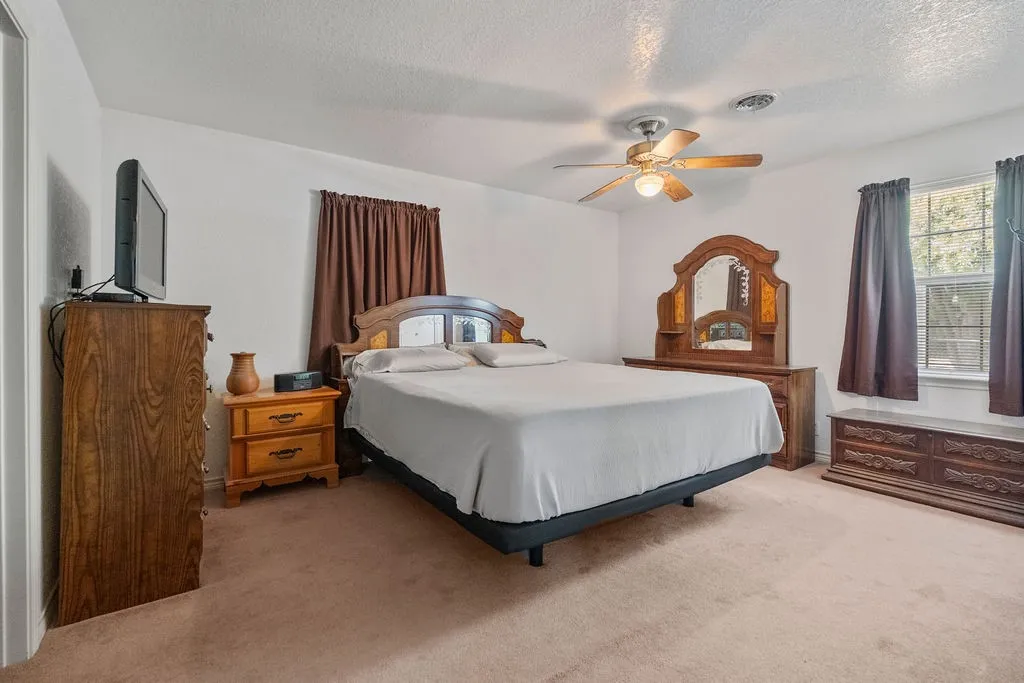 Single Family Residence For Sale in Denton County , 1510 Stanford Court, Denton, Texas 76210, 3 Bedroom, 3 Bathroom, 2 Garage spaces, 1,242 Sqft, built in 2004, mls#21349462, Real Estate Agent in Denton, Homes For Sale in Denton county, Homes For Sale in Denton, Realtor in Denton Texas, Real Estate Brokerage Independent Realty Texas, Luminita Cordes Realtor