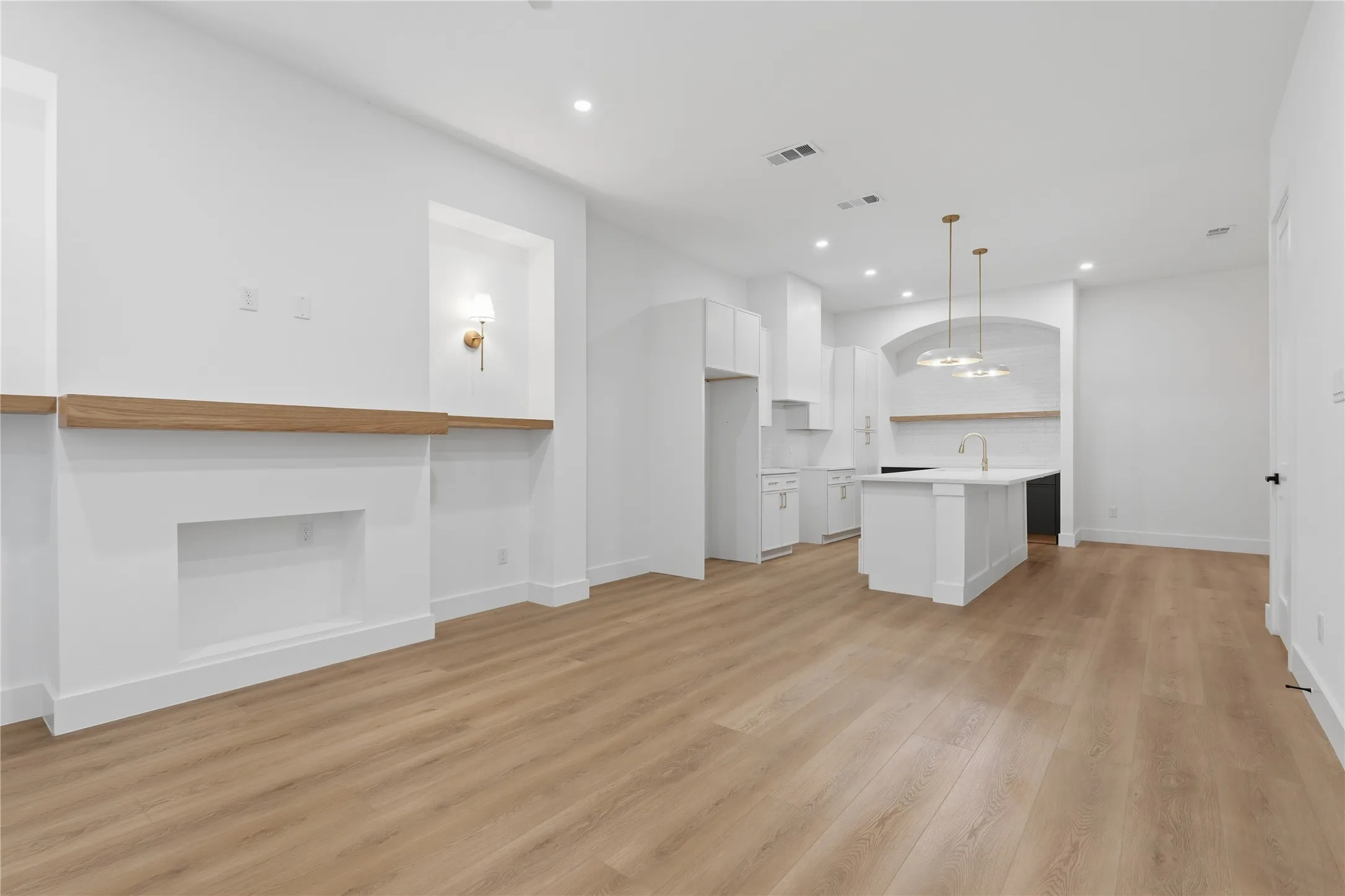 Single Family Residence For Sale in Dallas County , 2906 Swanson Street, Dallas, Texas 75210, 3 Bedroom, 3 Bathroom, Garage spaces, 1,600 Sqft, built in 2026, mls#21361752, Real Estate Agent in Dallas, Homes For Sale in Dallas county, Homes For Sale in Dallas, Realtor in Dallas Texas, Real Estate Brokerage Independent Realty Texas, Luminita Cordes Realtor