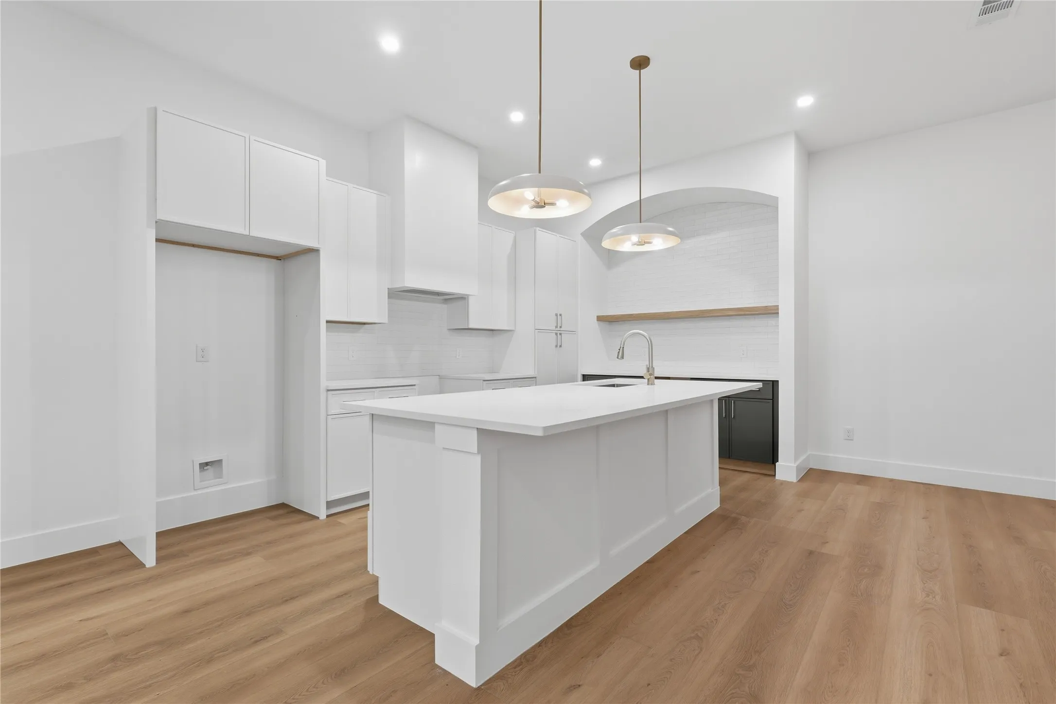 Single Family Residence For Sale in Dallas County , 2906 Swanson Street, Dallas, Texas 75210, 3 Bedroom, 3 Bathroom, Garage spaces, 1,600 Sqft, built in 2026, mls#21361752, Real Estate Agent in Dallas, Homes For Sale in Dallas county, Homes For Sale in Dallas, Realtor in Dallas Texas, Real Estate Brokerage Independent Realty Texas, Luminita Cordes Realtor
