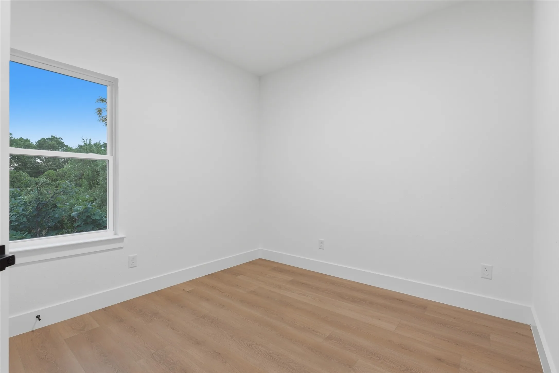 Single Family Residence For Sale in Dallas County , 2906 Swanson Street, Dallas, Texas 75210, 3 Bedroom, 3 Bathroom, Garage spaces, 1,600 Sqft, built in 2026, mls#21361752, Real Estate Agent in Dallas, Homes For Sale in Dallas county, Homes For Sale in Dallas, Realtor in Dallas Texas, Real Estate Brokerage Independent Realty Texas, Luminita Cordes Realtor