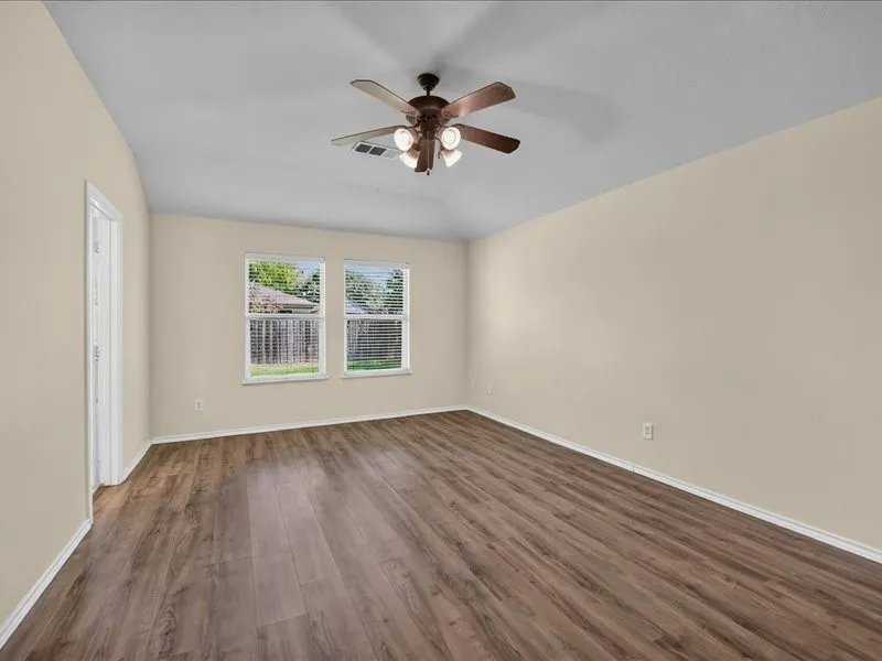 Single Family Residence For Rent in Denton County , 2313 Belmont Park Drive, Denton, Texas 76210, 3 Bedroom, 2 Bathroom, 2 Garage spaces, 1,638 Sqft, built in 2003, Price $2,350, mls#21363156, Real Estate Agent in Denton, Homes For Rent in Denton county, Homes For Rent in Denton, Realtor in Denton Texas, Real Estate Brokerage Independent Realty Texas, Luminita Cordes Realtor