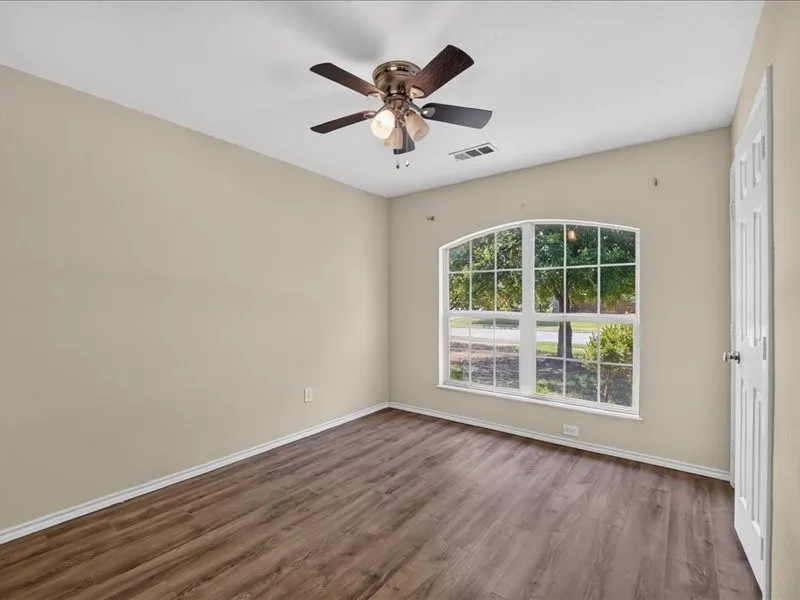 Single Family Residence For Rent in Denton County , 2313 Belmont Park Drive, Denton, Texas 76210, 3 Bedroom, 2 Bathroom, 2 Garage spaces, 1,638 Sqft, built in 2003, Price $2,350, mls#21363156, Real Estate Agent in Denton, Homes For Rent in Denton county, Homes For Rent in Denton, Realtor in Denton Texas, Real Estate Brokerage Independent Realty Texas, Luminita Cordes Realtor