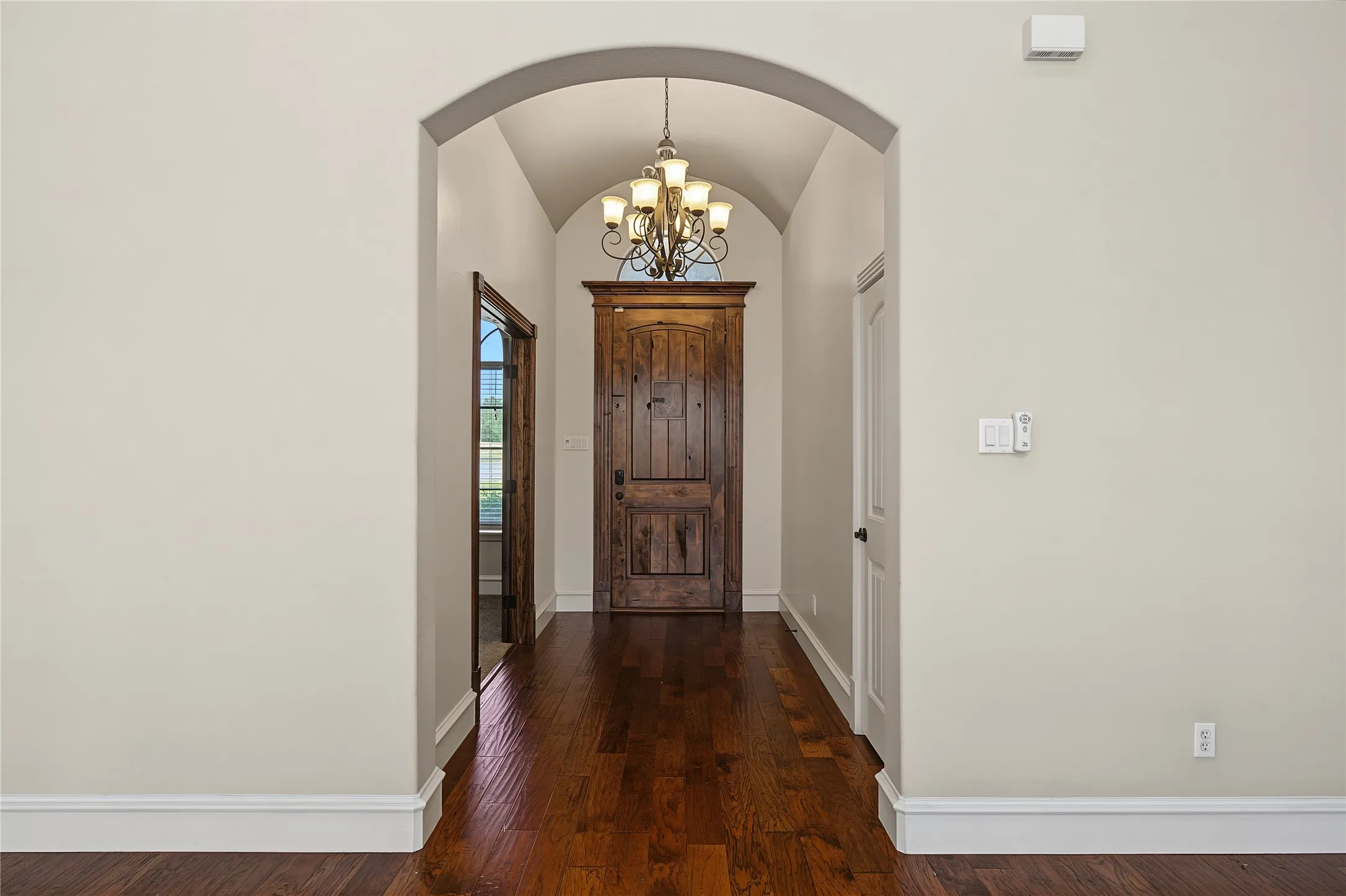 Single Family Residence For Sale in Parker County , 124 Carnes Court, Springtown, Texas 76082, 4 Bedroom, 3 Bathroom, 3 Garage spaces, 2,813 Sqft, built in 2011, mls#21360449, Real Estate Agent in Springtown, Homes For Sale in Parker county, Homes For Sale in Springtown, Realtor in Springtown Texas, Real Estate Brokerage Independent Realty Texas, Luminita Cordes Realtor