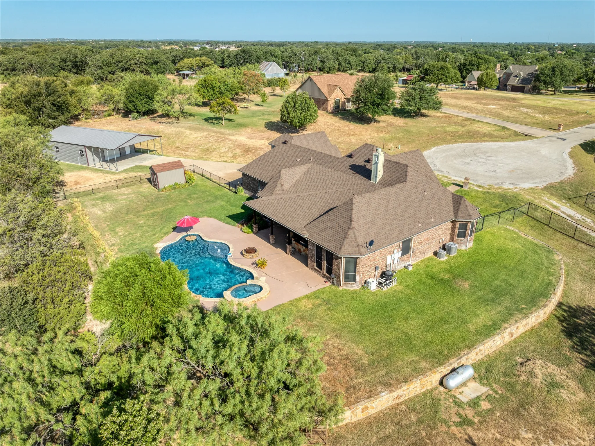 Single Family Residence For Sale in Parker County , 124 Carnes Court, Springtown, Texas 76082, 4 Bedroom, 3 Bathroom, 3 Garage spaces, 2,813 Sqft, built in 2011, mls#21360449, Real Estate Agent in Springtown, Homes For Sale in Parker county, Homes For Sale in Springtown, Realtor in Springtown Texas, Real Estate Brokerage Independent Realty Texas, Luminita Cordes Realtor