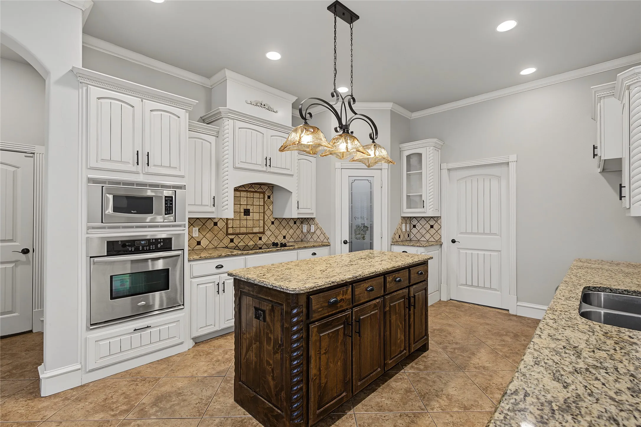 Single Family Residence For Sale in Parker County , 124 Carnes Court, Springtown, Texas 76082, 4 Bedroom, 3 Bathroom, 3 Garage spaces, 2,813 Sqft, built in 2011, mls#21360449, Real Estate Agent in Springtown, Homes For Sale in Parker county, Homes For Sale in Springtown, Realtor in Springtown Texas, Real Estate Brokerage Independent Realty Texas, Luminita Cordes Realtor