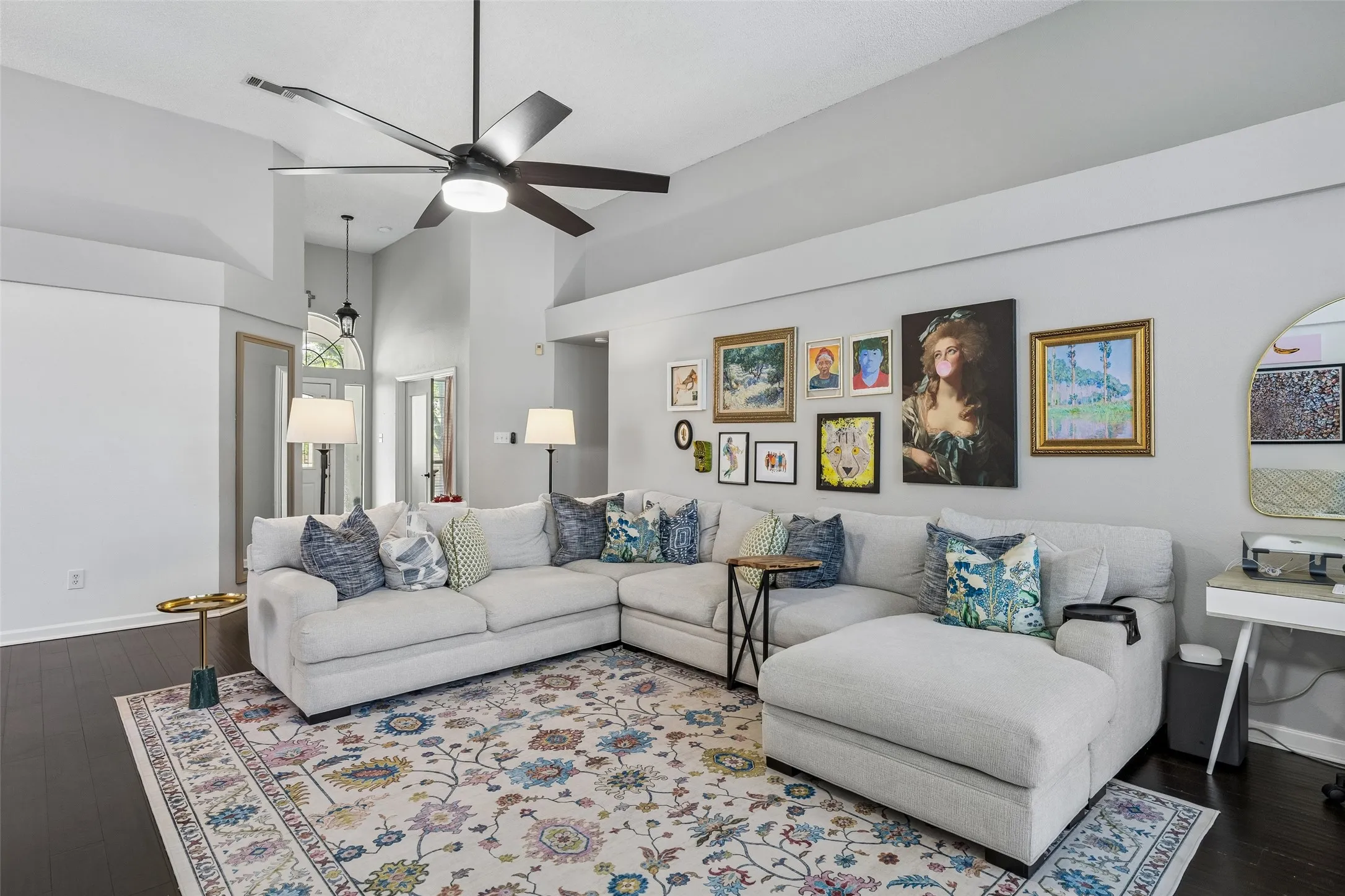 Single Family Residence For Sale in Dallas County , 8113 Pickard Drive, Rowlett, Texas 75088, 3 Bedroom, 2 Bathroom, 2 Garage spaces, 1,769 Sqft, built in 1989, mls#21363216, Real Estate Agent in Rowlett, Homes For Sale in Dallas county, Homes For Sale in Rowlett, Realtor in Rowlett Texas, Real Estate Brokerage Independent Realty Texas, Luminita Cordes Realtor