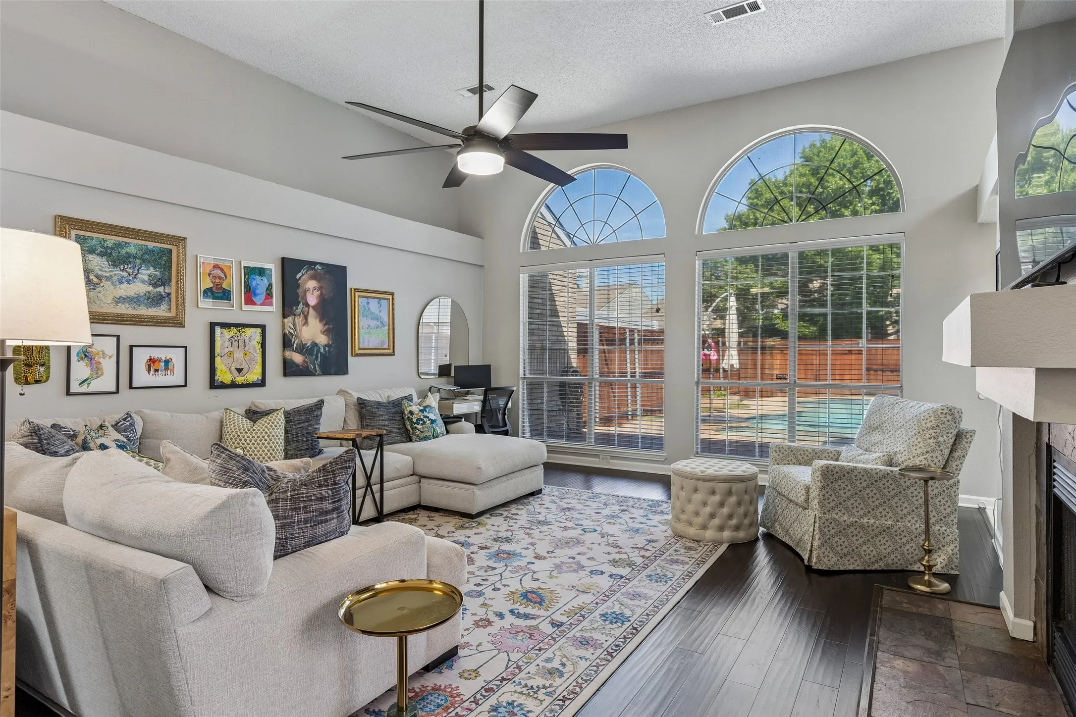 Single Family Residence For Sale in Dallas County , 8113 Pickard Drive, Rowlett, Texas 75088, 3 Bedroom, 2 Bathroom, 2 Garage spaces, 1,769 Sqft, built in 1989, mls#21363216, Real Estate Agent in Rowlett, Homes For Sale in Dallas county, Homes For Sale in Rowlett, Realtor in Rowlett Texas, Real Estate Brokerage Independent Realty Texas, Luminita Cordes Realtor