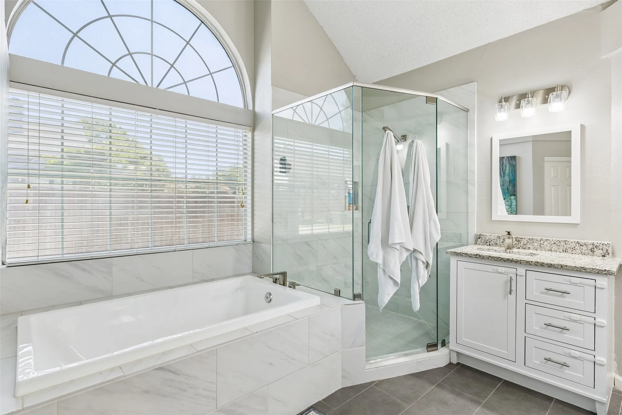Single Family Residence For Sale in Dallas County , 8113 Pickard Drive, Rowlett, Texas 75088, 3 Bedroom, 2 Bathroom, 2 Garage spaces, 1,769 Sqft, built in 1989, mls#21363216, Real Estate Agent in Rowlett, Homes For Sale in Dallas county, Homes For Sale in Rowlett, Realtor in Rowlett Texas, Real Estate Brokerage Independent Realty Texas, Luminita Cordes Realtor