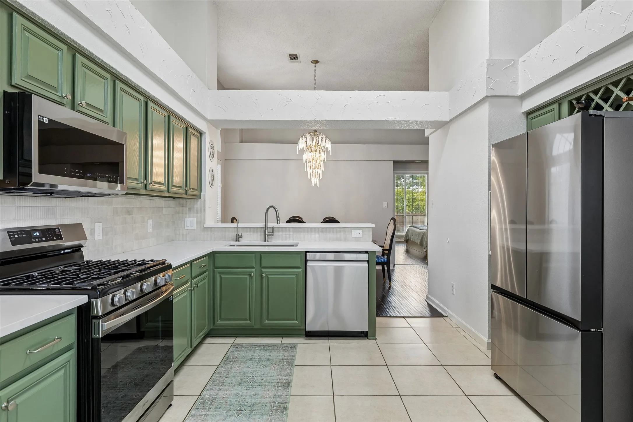 Single Family Residence For Sale in Dallas County , 8113 Pickard Drive, Rowlett, Texas 75088, 3 Bedroom, 2 Bathroom, 2 Garage spaces, 1,769 Sqft, built in 1989, mls#21363216, Real Estate Agent in Rowlett, Homes For Sale in Dallas county, Homes For Sale in Rowlett, Realtor in Rowlett Texas, Real Estate Brokerage Independent Realty Texas, Luminita Cordes Realtor