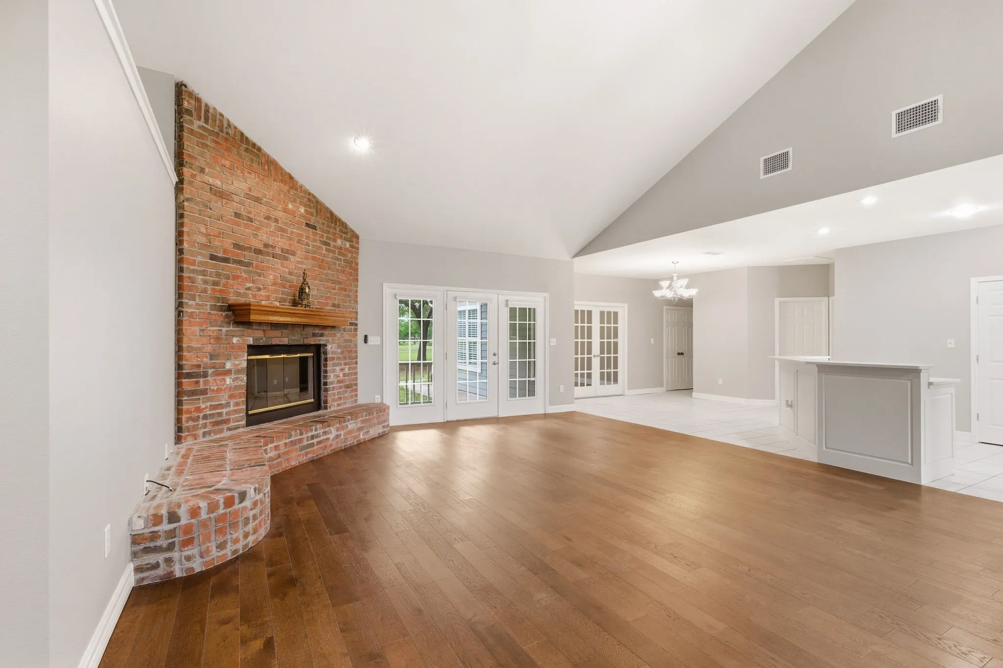 Single Family Residence For Sale in Wood County , 249 Private Road 5940, Emory, Texas 75440, 3 Bedroom, 3 Bathroom, 2 Garage spaces, 2,618 Sqft, built in 2000, mls#21363250, Real Estate Agent in Emory, Homes For Sale in Wood county, Homes For Sale in Emory, Realtor in Emory Texas, Real Estate Brokerage Independent Realty Texas, Luminita Cordes Realtor