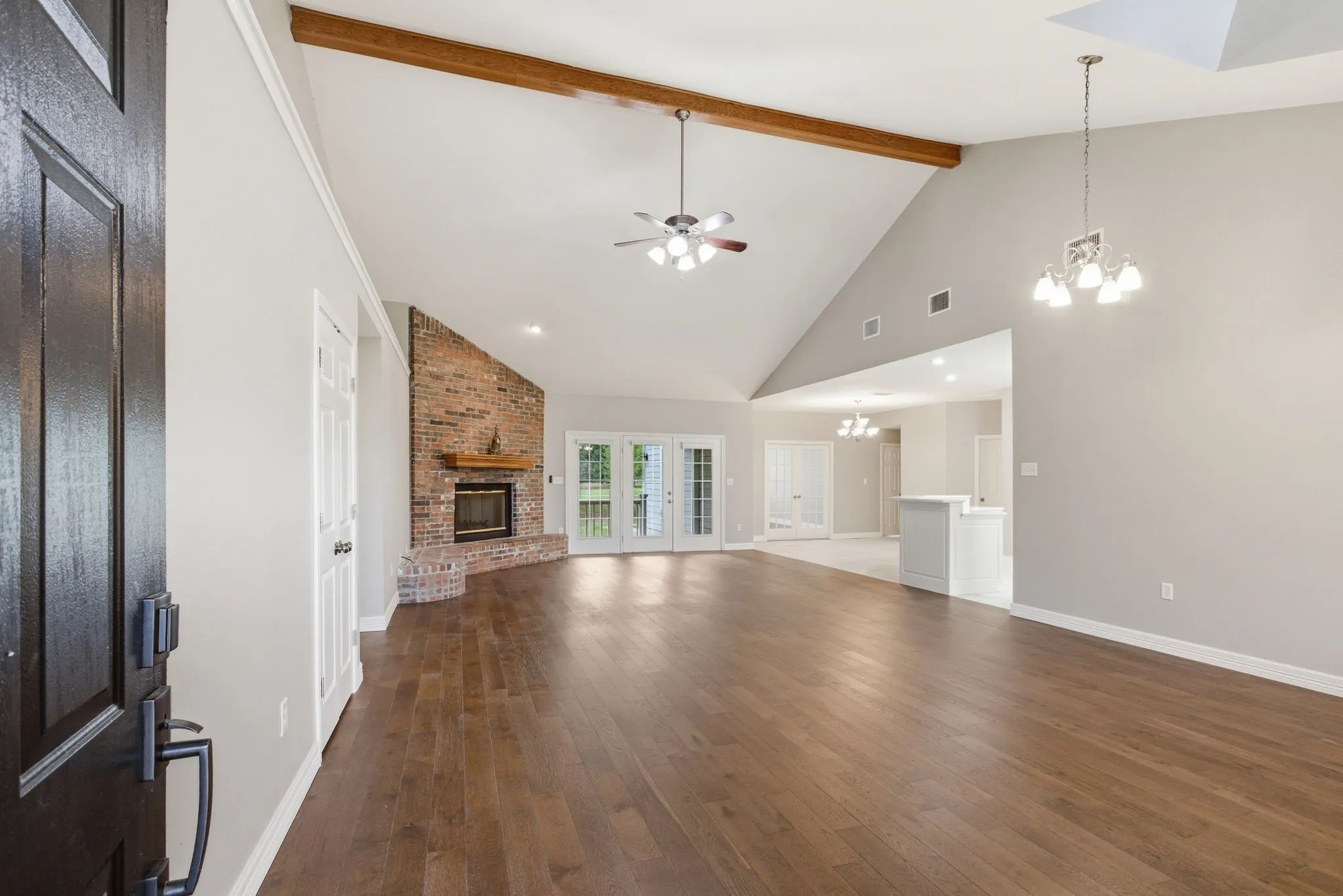 Single Family Residence For Sale in Wood County , 249 Private Road 5940, Emory, Texas 75440, 3 Bedroom, 3 Bathroom, 2 Garage spaces, 2,618 Sqft, built in 2000, mls#21363250, Real Estate Agent in Emory, Homes For Sale in Wood county, Homes For Sale in Emory, Realtor in Emory Texas, Real Estate Brokerage Independent Realty Texas, Luminita Cordes Realtor