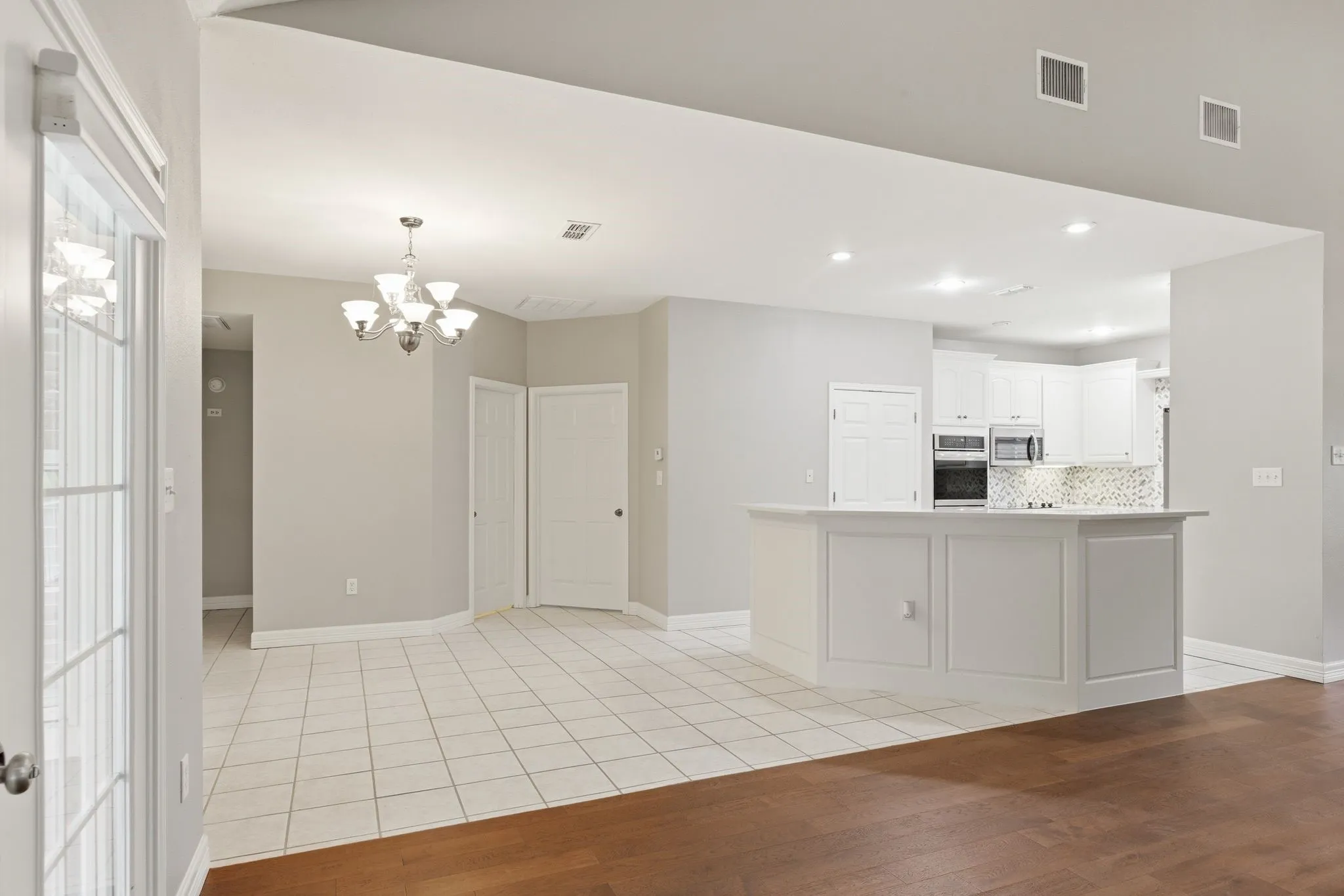 Single Family Residence For Sale in Wood County , 249 Private Road 5940, Emory, Texas 75440, 3 Bedroom, 3 Bathroom, 2 Garage spaces, 2,618 Sqft, built in 2000, mls#21363250, Real Estate Agent in Emory, Homes For Sale in Wood county, Homes For Sale in Emory, Realtor in Emory Texas, Real Estate Brokerage Independent Realty Texas, Luminita Cordes Realtor