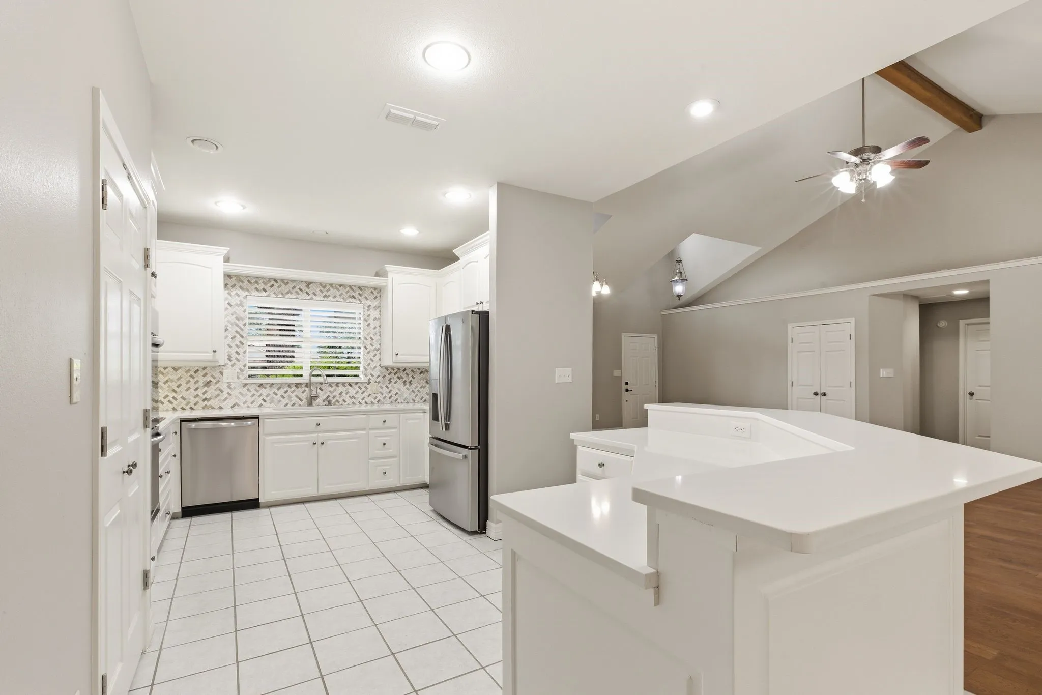 Single Family Residence For Sale in Wood County , 249 Private Road 5940, Emory, Texas 75440, 3 Bedroom, 3 Bathroom, 2 Garage spaces, 2,618 Sqft, built in 2000, mls#21363250, Real Estate Agent in Emory, Homes For Sale in Wood county, Homes For Sale in Emory, Realtor in Emory Texas, Real Estate Brokerage Independent Realty Texas, Luminita Cordes Realtor