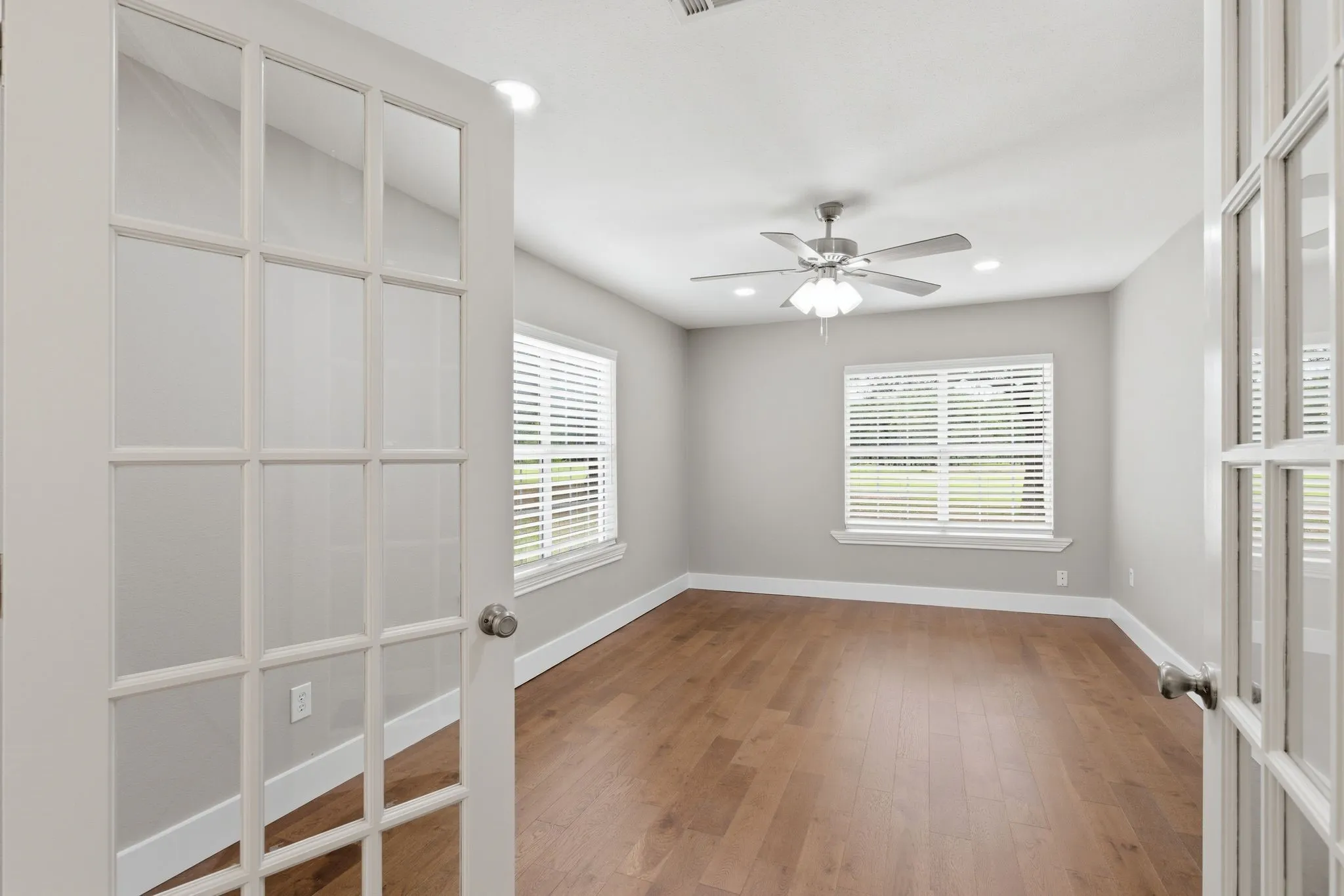 Single Family Residence For Sale in Wood County , 249 Private Road 5940, Emory, Texas 75440, 3 Bedroom, 3 Bathroom, 2 Garage spaces, 2,618 Sqft, built in 2000, mls#21363250, Real Estate Agent in Emory, Homes For Sale in Wood county, Homes For Sale in Emory, Realtor in Emory Texas, Real Estate Brokerage Independent Realty Texas, Luminita Cordes Realtor