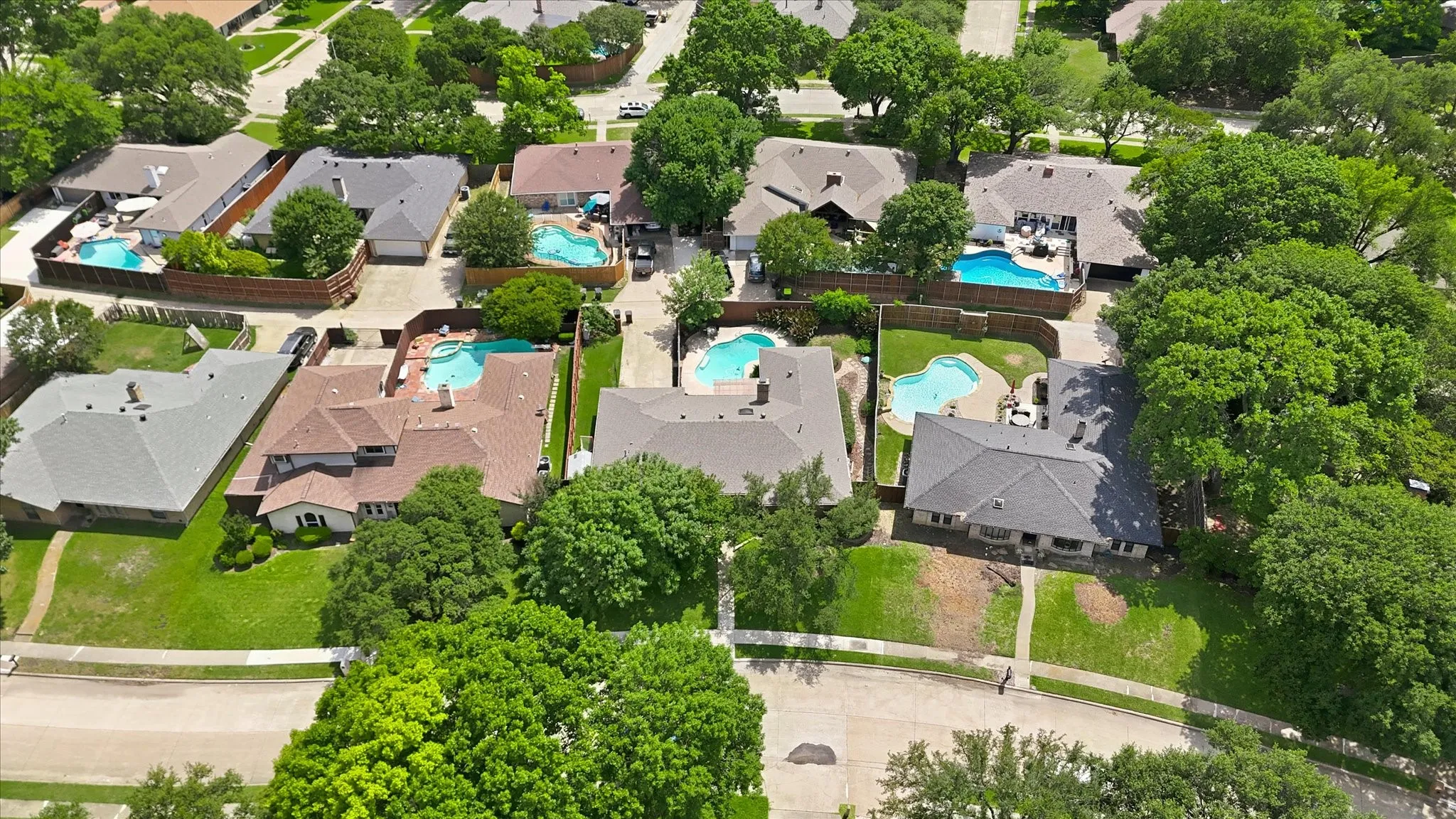 Single Family Residence For Sale in Collin County , 2512 Timbercreek Drive, Plano, Texas 75075, 4 Bedroom, 3 Bathroom, 2 Garage spaces, 2,588 Sqft, built in 1973, mls#21363232, Real Estate Agent in Plano, Homes For Sale in Collin county, Homes For Sale in Plano, Realtor in Plano Texas, Real Estate Brokerage Independent Realty Texas, Luminita Cordes Realtor