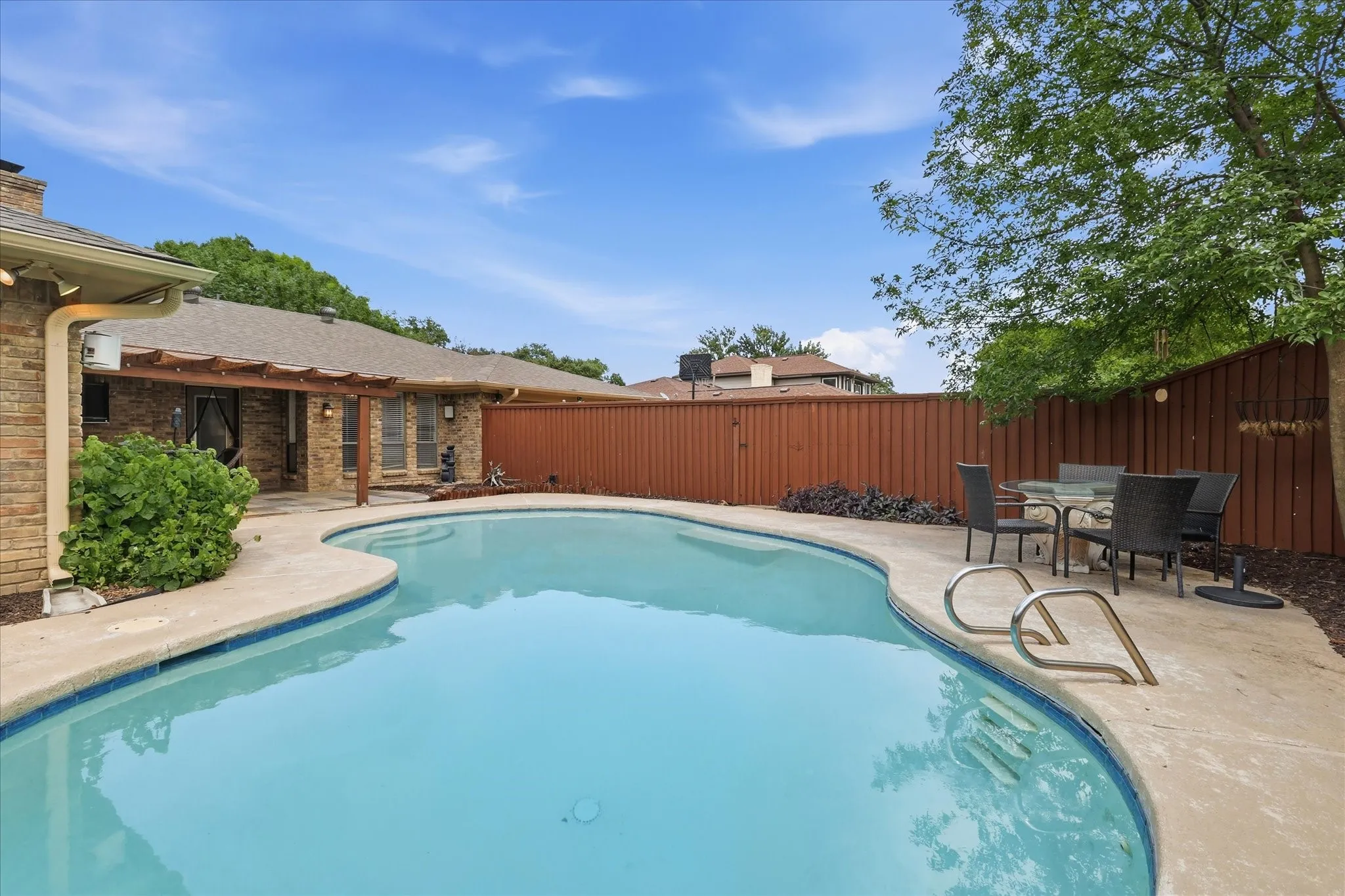 Single Family Residence For Sale in Collin County , 2512 Timbercreek Drive, Plano, Texas 75075, 4 Bedroom, 3 Bathroom, 2 Garage spaces, 2,588 Sqft, built in 1973, mls#21363232, Real Estate Agent in Plano, Homes For Sale in Collin county, Homes For Sale in Plano, Realtor in Plano Texas, Real Estate Brokerage Independent Realty Texas, Luminita Cordes Realtor