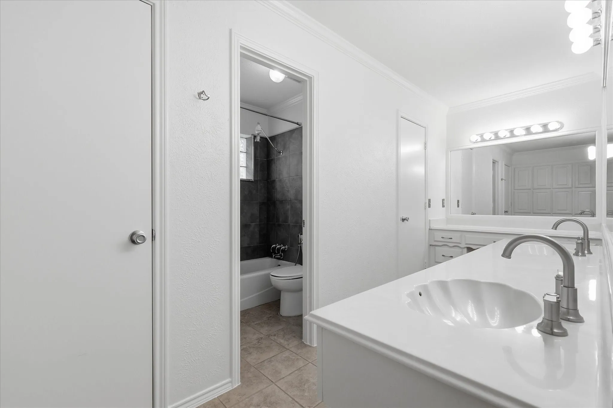 Single Family Residence For Sale in Collin County , 2512 Timbercreek Drive, Plano, Texas 75075, 4 Bedroom, 3 Bathroom, 2 Garage spaces, 2,588 Sqft, built in 1973, mls#21363232, Real Estate Agent in Plano, Homes For Sale in Collin county, Homes For Sale in Plano, Realtor in Plano Texas, Real Estate Brokerage Independent Realty Texas, Luminita Cordes Realtor