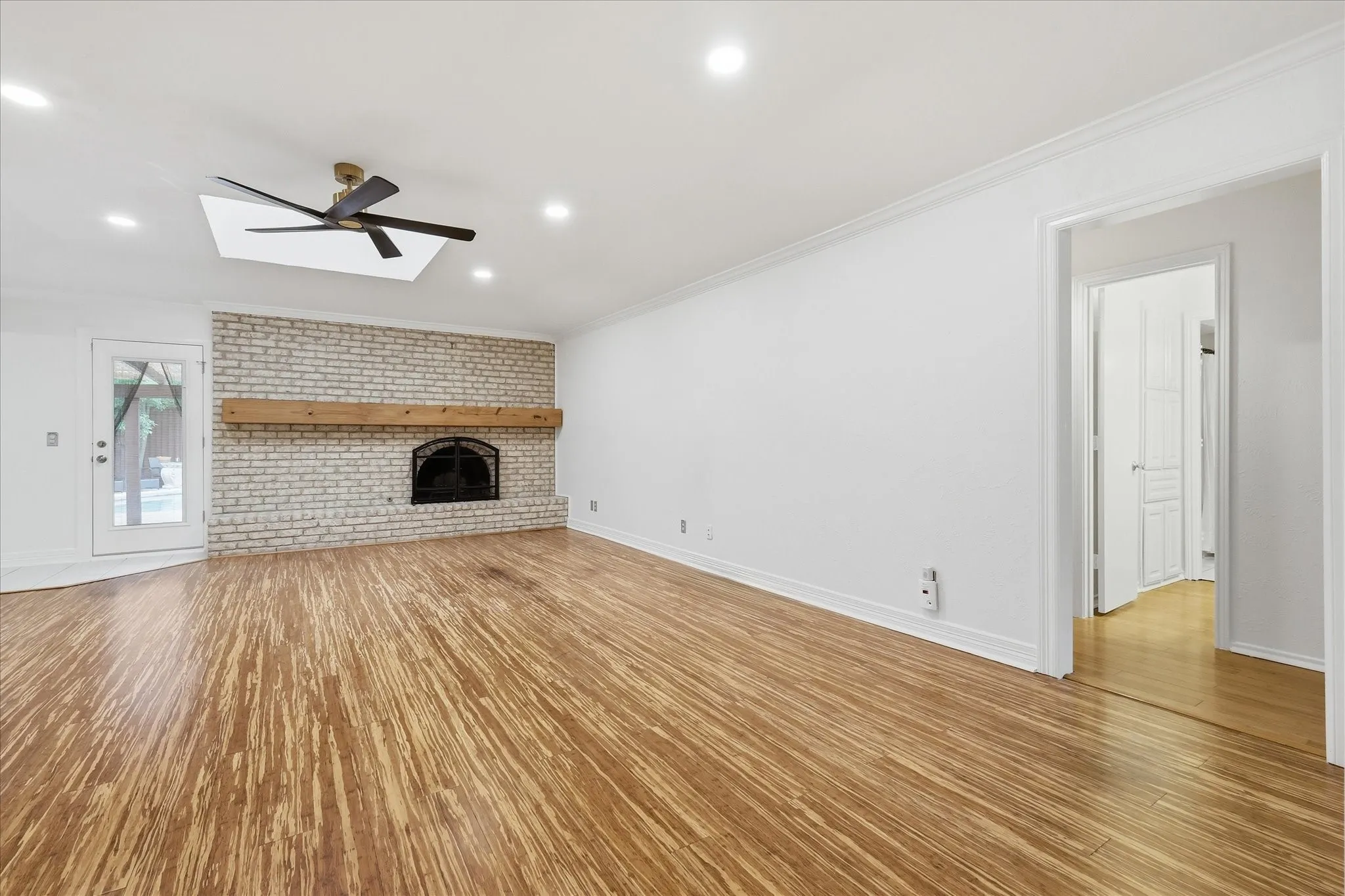 Single Family Residence For Sale in Collin County , 2512 Timbercreek Drive, Plano, Texas 75075, 4 Bedroom, 3 Bathroom, 2 Garage spaces, 2,588 Sqft, built in 1973, mls#21363232, Real Estate Agent in Plano, Homes For Sale in Collin county, Homes For Sale in Plano, Realtor in Plano Texas, Real Estate Brokerage Independent Realty Texas, Luminita Cordes Realtor