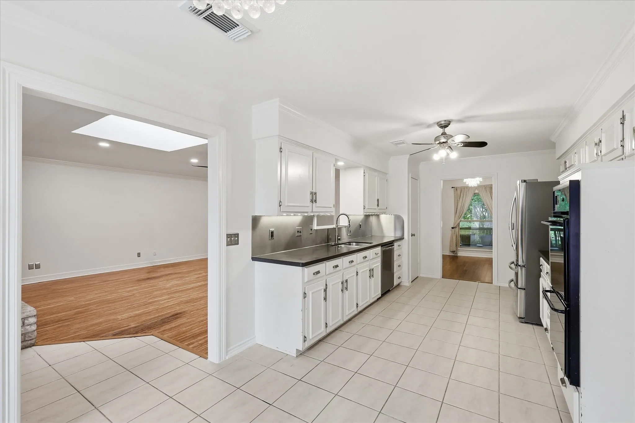 Single Family Residence For Sale in Collin County , 2512 Timbercreek Drive, Plano, Texas 75075, 4 Bedroom, 3 Bathroom, 2 Garage spaces, 2,588 Sqft, built in 1973, mls#21363232, Real Estate Agent in Plano, Homes For Sale in Collin county, Homes For Sale in Plano, Realtor in Plano Texas, Real Estate Brokerage Independent Realty Texas, Luminita Cordes Realtor