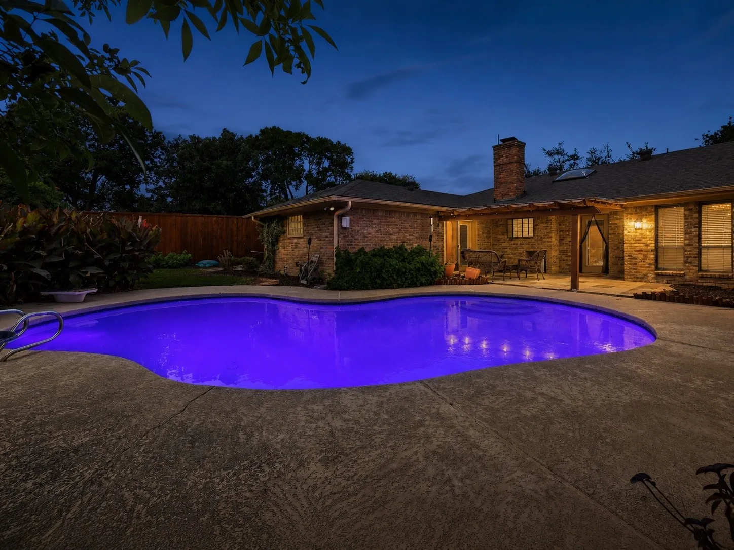 Single Family Residence For Sale in Collin County , 2512 Timbercreek Drive, Plano, Texas 75075, 4 Bedroom, 3 Bathroom, 2 Garage spaces, 2,588 Sqft, built in 1973, mls#21363232, Real Estate Agent in Plano, Homes For Sale in Collin county, Homes For Sale in Plano, Realtor in Plano Texas, Real Estate Brokerage Independent Realty Texas, Luminita Cordes Realtor
