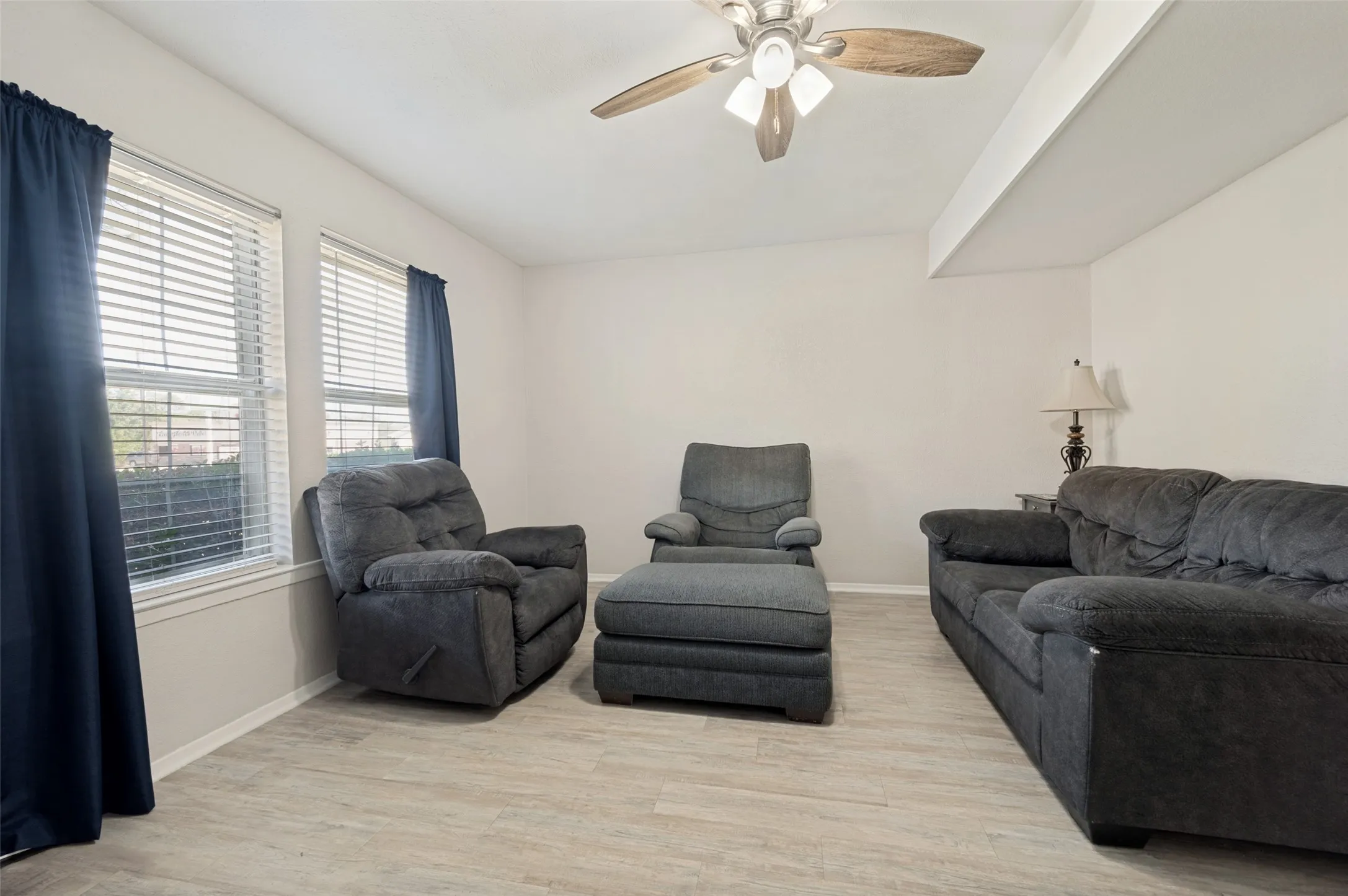 Townhouse For Sale in Grayson County , 1905 W Morton Street 1, Denison, Texas 75020, 3 Bedroom, 2 Bathroom, Garage spaces, 1,080 Sqft, built in 1962, mls#21363047, Real Estate Agent in Denison, Homes For Sale in Grayson county, Homes For Sale in Denison, Realtor in Denison Texas, Real Estate Brokerage Independent Realty Texas, Luminita Cordes Realtor