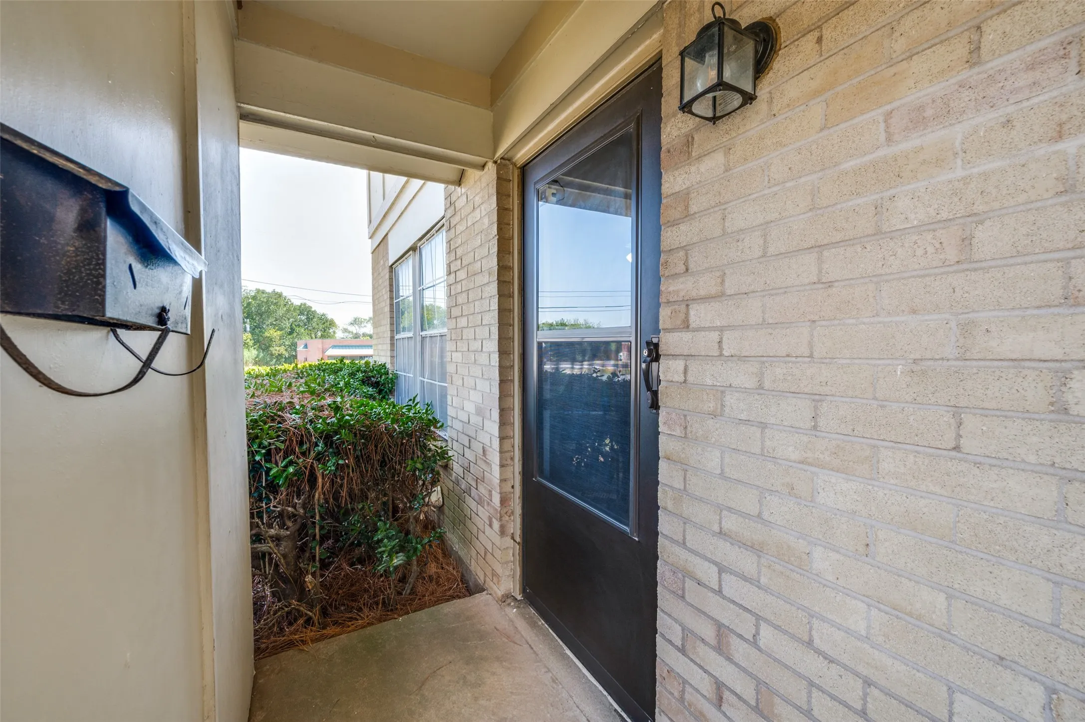Townhouse For Sale in Grayson County , 1905 W Morton Street 1, Denison, Texas 75020, 3 Bedroom, 2 Bathroom, Garage spaces, 1,080 Sqft, built in 1962, mls#21363047, Real Estate Agent in Denison, Homes For Sale in Grayson county, Homes For Sale in Denison, Realtor in Denison Texas, Real Estate Brokerage Independent Realty Texas, Luminita Cordes Realtor