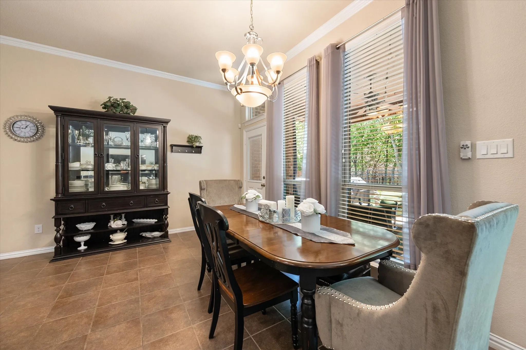 Single Family Residence For Sale in Tarrant County , 2943 Trail Lake Drive, Grand Prairie, Texas 75054, 4 Bedroom, 3 Bathroom, 2 Garage spaces, 2,392 Sqft, built in 2014, mls#21327974, Real Estate Agent in Grand Prairie, Homes For Sale in Tarrant county, Homes For Sale in Grand Prairie, Realtor in Grand Prairie Texas, Real Estate Brokerage Independent Realty Texas, Luminita Cordes Realtor