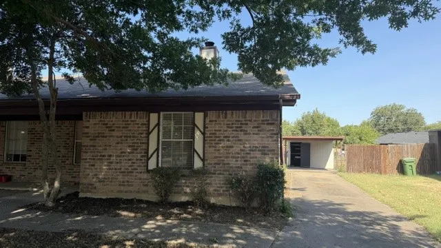 Duplex For Rent in Tarrant County , 6603 Central Avenue, North Richland Hills, Texas 76182, 2 Bedroom, 2 Bathroom, Garage spaces, 1,077 Sqft, built in 1984, mls#21363294, Real Estate Agent in North Richland Hills, Homes For Rent in Tarrant county, Homes For Rent in North Richland Hills, Realtor in North Richland Hills Texas, Real Estate Brokerage Independent Realty Texas, Luminita Cordes Realtor