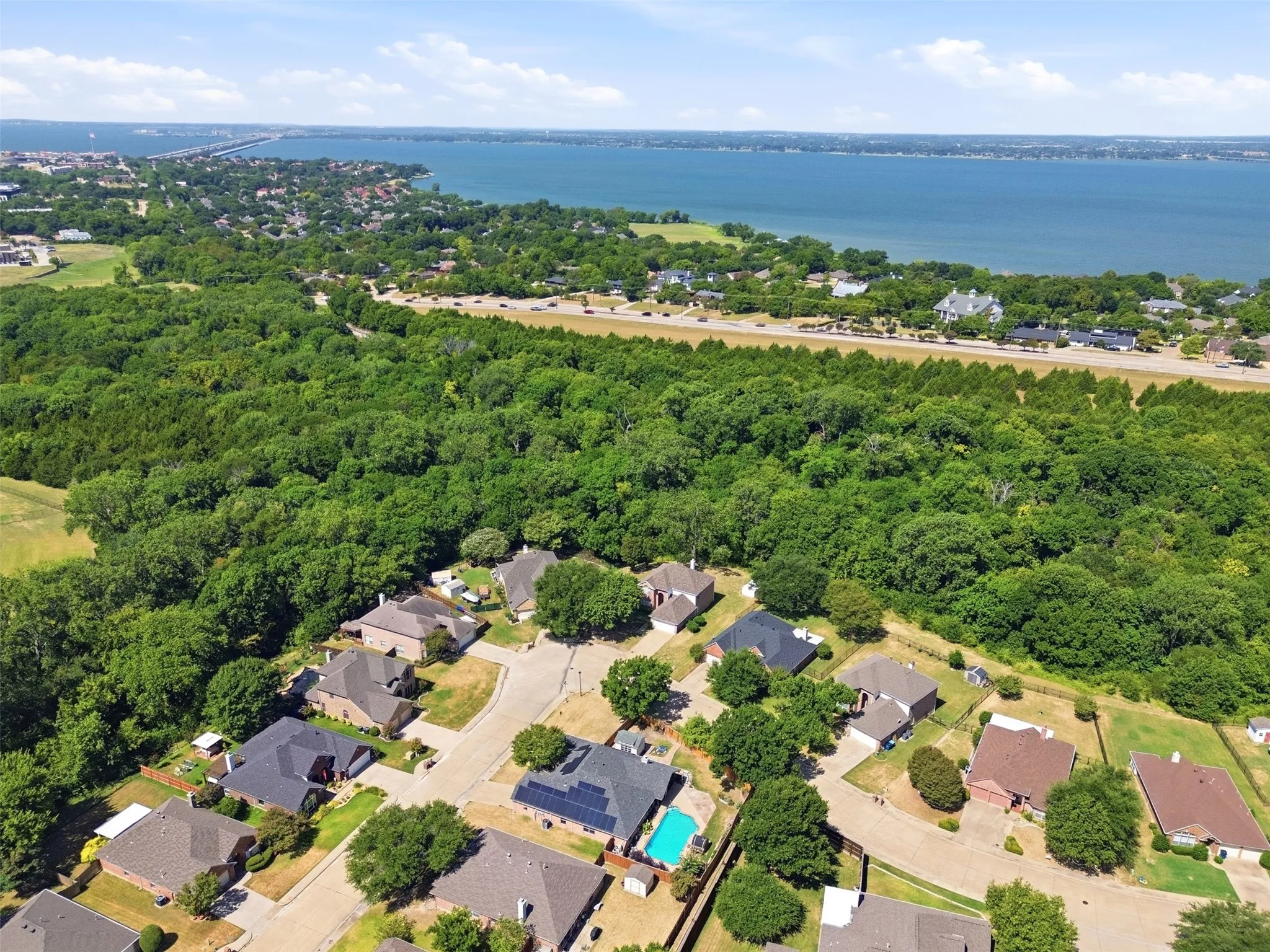 Single Family Residence For Sale in Rockwall County , 110 Julian Drive, Rockwall, Texas 75087, 4 Bedroom, 2 Bathroom, 2 Garage spaces, 2,296 Sqft, built in 1996, mls#21361806, Real Estate Agent in Rockwall, Homes For Sale in Rockwall county, Homes For Sale in Rockwall, Realtor in Rockwall Texas, Real Estate Brokerage Independent Realty Texas, Luminita Cordes Realtor