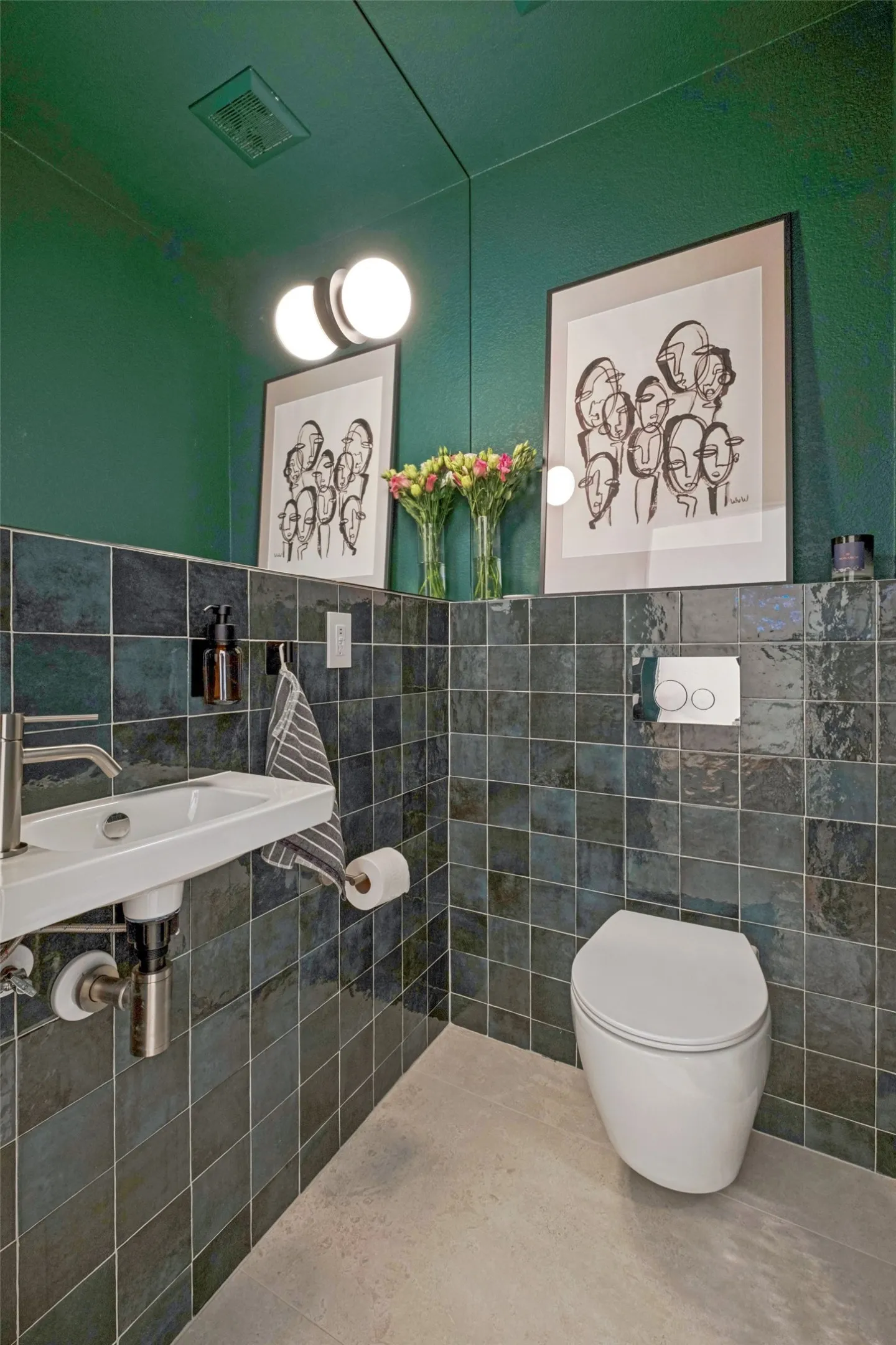 Single Family Residence For Sale in Dallas County , 8627 San Leandro Drive, Dallas, Texas 75218, 5 Bedroom, 5 Bathroom, 2 Garage spaces, 2,925 Sqft, built in 2019, mls#21340013, Real Estate Agent in Dallas, Homes For Sale in Dallas county, Homes For Sale in Dallas, Realtor in Dallas Texas, Real Estate Brokerage Independent Realty Texas, Luminita Cordes Realtor