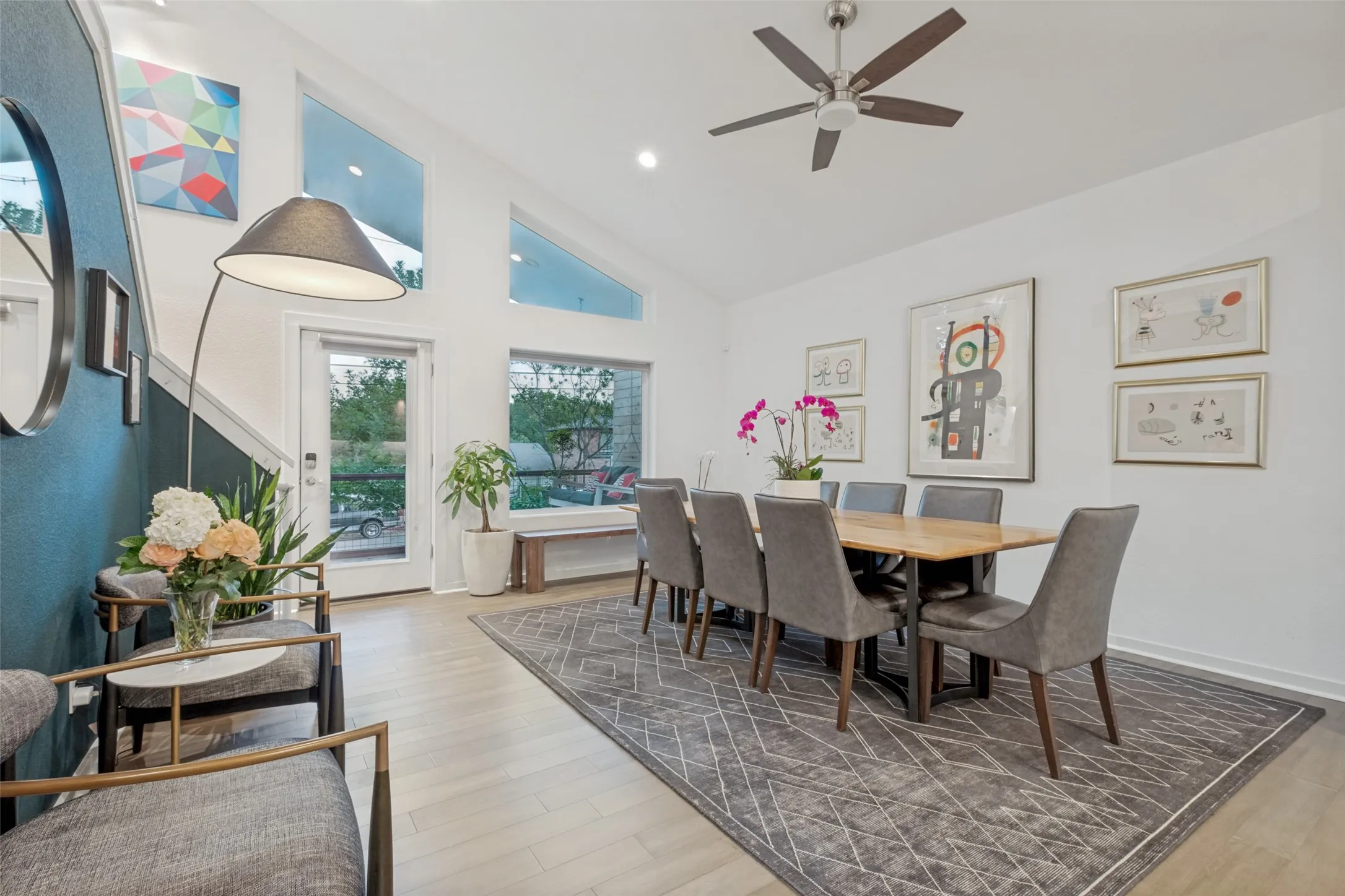 Single Family Residence For Sale in Dallas County , 8627 San Leandro Drive, Dallas, Texas 75218, 5 Bedroom, 5 Bathroom, 2 Garage spaces, 2,925 Sqft, built in 2019, mls#21340013, Real Estate Agent in Dallas, Homes For Sale in Dallas county, Homes For Sale in Dallas, Realtor in Dallas Texas, Real Estate Brokerage Independent Realty Texas, Luminita Cordes Realtor