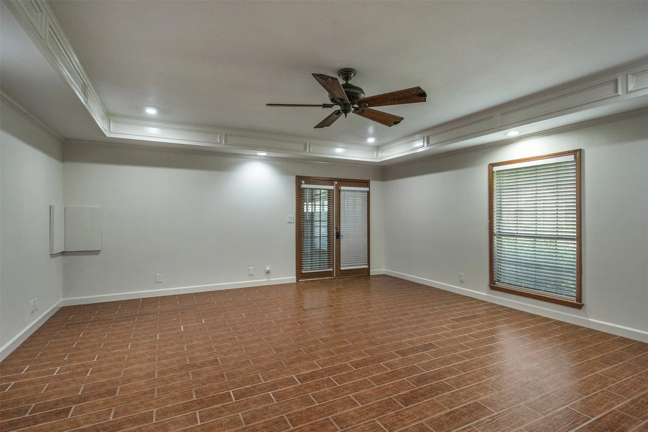 Single Family Residence For Sale in Wichita County , 2614 San Simeon Drive, Wichita Falls, Texas 76308, 4 Bedroom, 3 Bathroom, 2 Garage spaces, 4,004 Sqft, built in 1983, mls#21362629, Real Estate Agent in Wichita Falls, Homes For Sale in Wichita county, Homes For Sale in Wichita Falls, Realtor in Wichita Falls Texas, Real Estate Brokerage Independent Realty Texas, Luminita Cordes Realtor