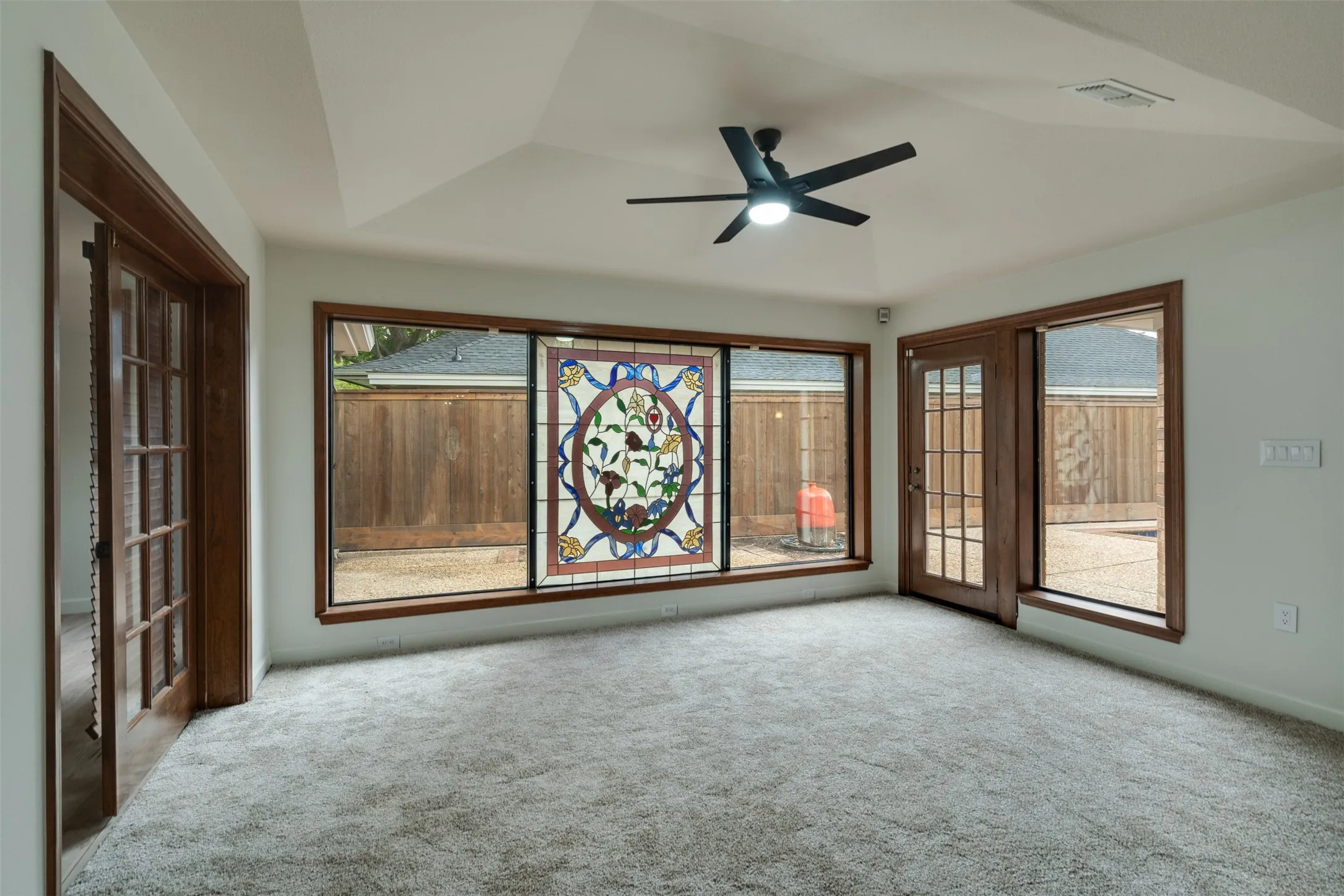 Single Family Residence For Sale in Wichita County , 2614 San Simeon Drive, Wichita Falls, Texas 76308, 4 Bedroom, 3 Bathroom, 2 Garage spaces, 4,004 Sqft, built in 1983, mls#21362629, Real Estate Agent in Wichita Falls, Homes For Sale in Wichita county, Homes For Sale in Wichita Falls, Realtor in Wichita Falls Texas, Real Estate Brokerage Independent Realty Texas, Luminita Cordes Realtor