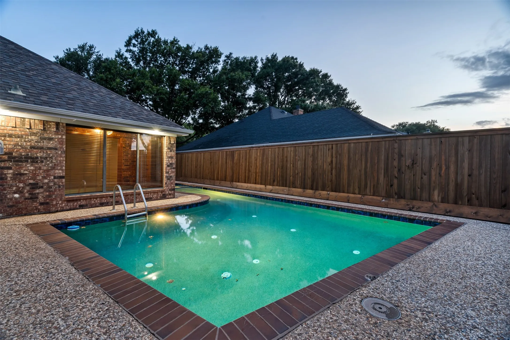 Single Family Residence For Sale in Wichita County , 2614 San Simeon Drive, Wichita Falls, Texas 76308, 4 Bedroom, 3 Bathroom, 2 Garage spaces, 4,004 Sqft, built in 1983, mls#21362629, Real Estate Agent in Wichita Falls, Homes For Sale in Wichita county, Homes For Sale in Wichita Falls, Realtor in Wichita Falls Texas, Real Estate Brokerage Independent Realty Texas, Luminita Cordes Realtor
