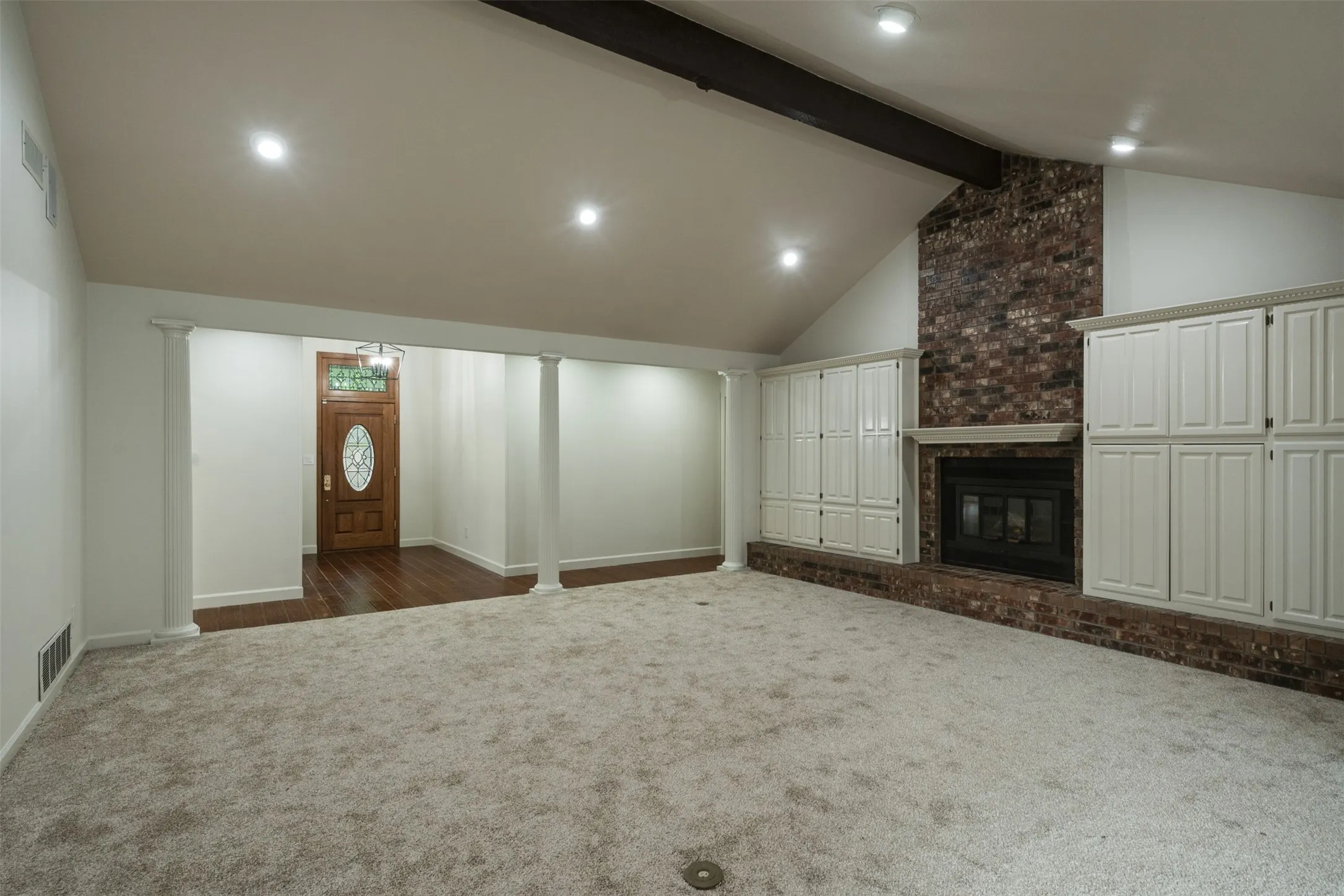 Single Family Residence For Sale in Wichita County , 2614 San Simeon Drive, Wichita Falls, Texas 76308, 4 Bedroom, 3 Bathroom, 2 Garage spaces, 4,004 Sqft, built in 1983, mls#21362629, Real Estate Agent in Wichita Falls, Homes For Sale in Wichita county, Homes For Sale in Wichita Falls, Realtor in Wichita Falls Texas, Real Estate Brokerage Independent Realty Texas, Luminita Cordes Realtor