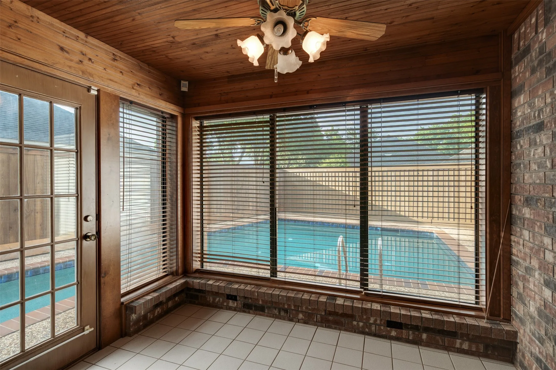 Single Family Residence For Sale in Wichita County , 2614 San Simeon Drive, Wichita Falls, Texas 76308, 4 Bedroom, 3 Bathroom, 2 Garage spaces, 4,004 Sqft, built in 1983, mls#21362629, Real Estate Agent in Wichita Falls, Homes For Sale in Wichita county, Homes For Sale in Wichita Falls, Realtor in Wichita Falls Texas, Real Estate Brokerage Independent Realty Texas, Luminita Cordes Realtor