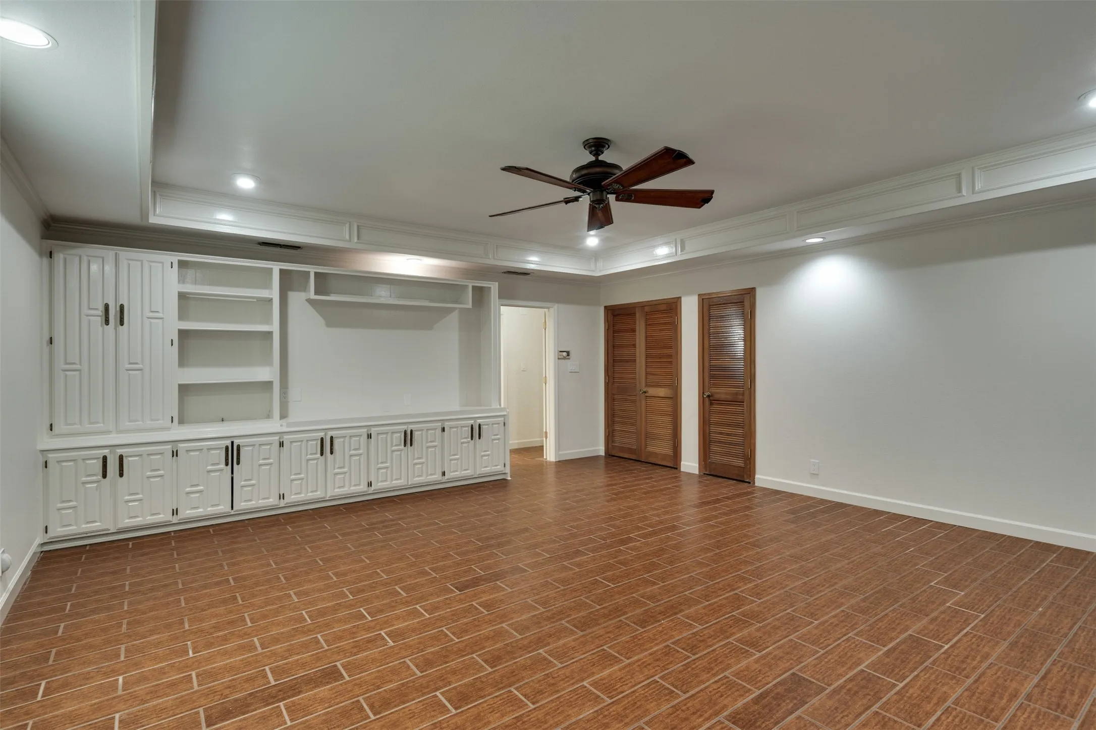 Single Family Residence For Sale in Wichita County , 2614 San Simeon Drive, Wichita Falls, Texas 76308, 4 Bedroom, 3 Bathroom, 2 Garage spaces, 4,004 Sqft, built in 1983, mls#21362629, Real Estate Agent in Wichita Falls, Homes For Sale in Wichita county, Homes For Sale in Wichita Falls, Realtor in Wichita Falls Texas, Real Estate Brokerage Independent Realty Texas, Luminita Cordes Realtor