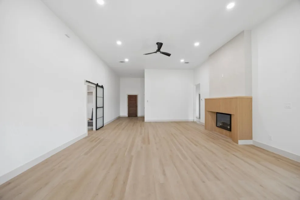 Single Family Residence For Sale in Grayson County , 520 Roberts Run, Sherman, Texas 75092, 4 Bedroom, 3 Bathroom, 2 Garage spaces, 2,266 Sqft, built in 2026, mls#21362436, Real Estate Agent in Sherman, Homes For Sale in Grayson county, Homes For Sale in Sherman, Realtor in Sherman Texas, Real Estate Brokerage Independent Realty Texas, Luminita Cordes Realtor