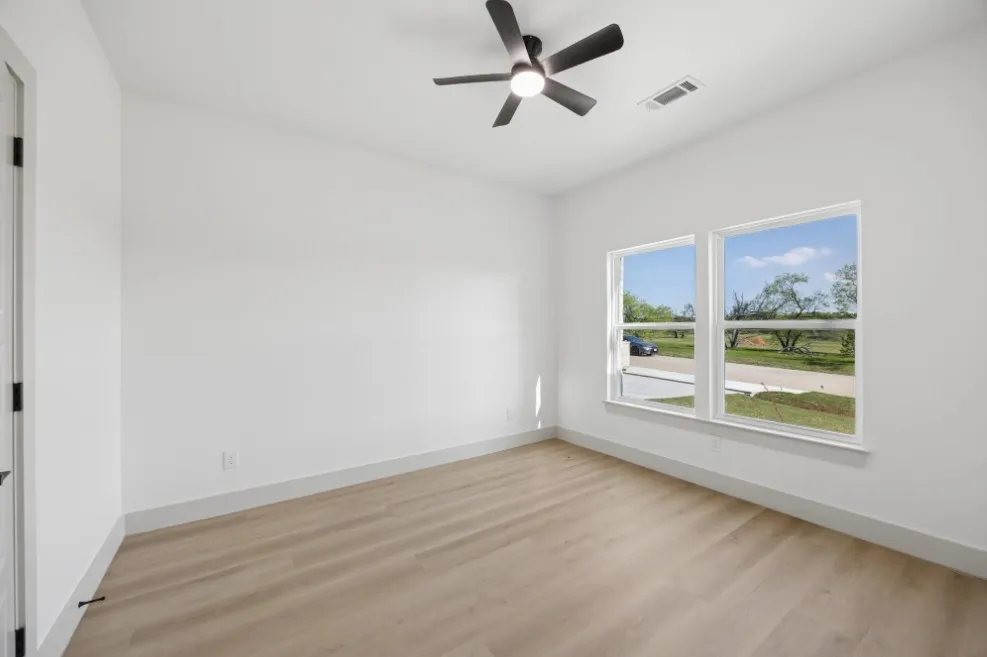 Single Family Residence For Sale in Grayson County , 520 Roberts Run, Sherman, Texas 75092, 4 Bedroom, 3 Bathroom, 2 Garage spaces, 2,266 Sqft, built in 2026, mls#21362436, Real Estate Agent in Sherman, Homes For Sale in Grayson county, Homes For Sale in Sherman, Realtor in Sherman Texas, Real Estate Brokerage Independent Realty Texas, Luminita Cordes Realtor
