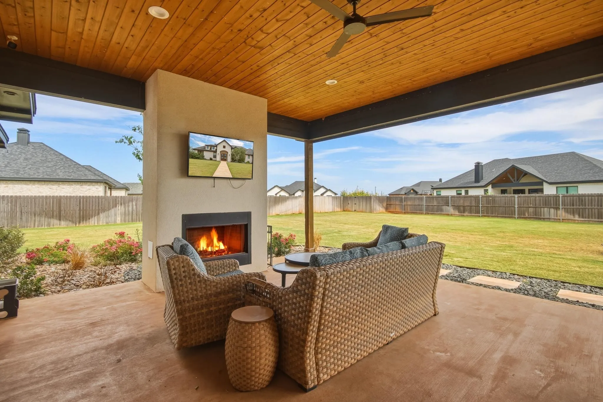 Single Family Residence For Sale in Taylor County , 186 Gainesway Drive, Abilene, Texas 79606, 4 Bedroom, 3 Bathroom, 2 Garage spaces, 2,473 Sqft, built in 2022, mls#21363112, Real Estate Agent in Abilene, Homes For Sale in Taylor county, Homes For Sale in Abilene, Realtor in Abilene Texas, Real Estate Brokerage Independent Realty Texas, Luminita Cordes Realtor