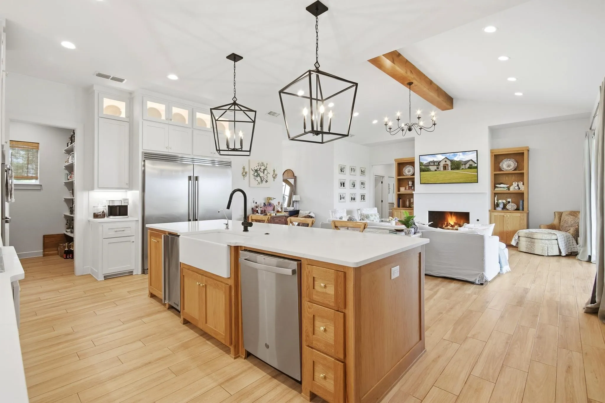 Single Family Residence For Sale in Taylor County , 186 Gainesway Drive, Abilene, Texas 79606, 4 Bedroom, 3 Bathroom, 2 Garage spaces, 2,473 Sqft, built in 2022, mls#21363112, Real Estate Agent in Abilene, Homes For Sale in Taylor county, Homes For Sale in Abilene, Realtor in Abilene Texas, Real Estate Brokerage Independent Realty Texas, Luminita Cordes Realtor